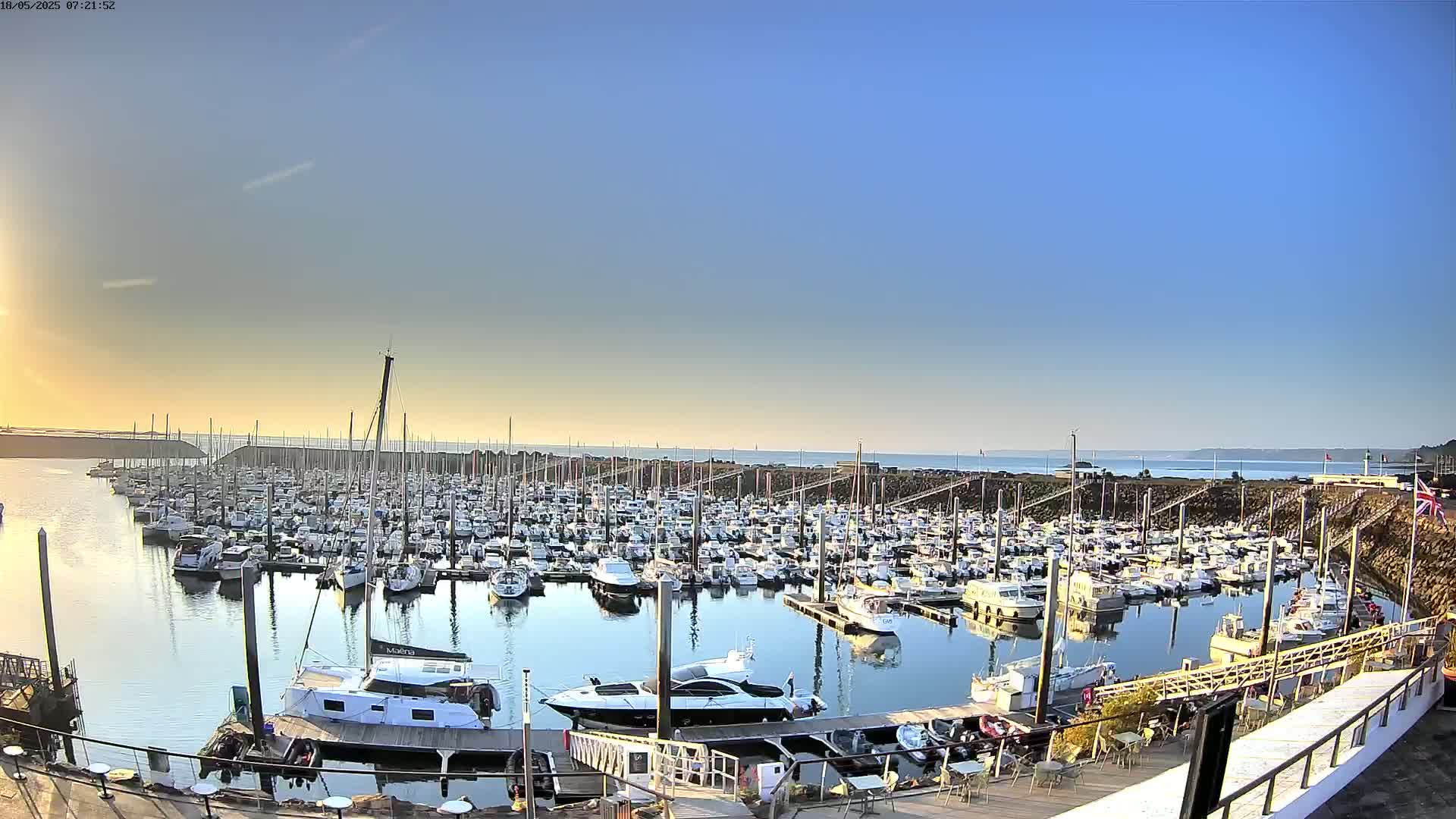 Saint-Quay-Portrieux Port & Marine Live Cam - Saint-Breiuc, Cotes-d'Armor, Bretagne, France