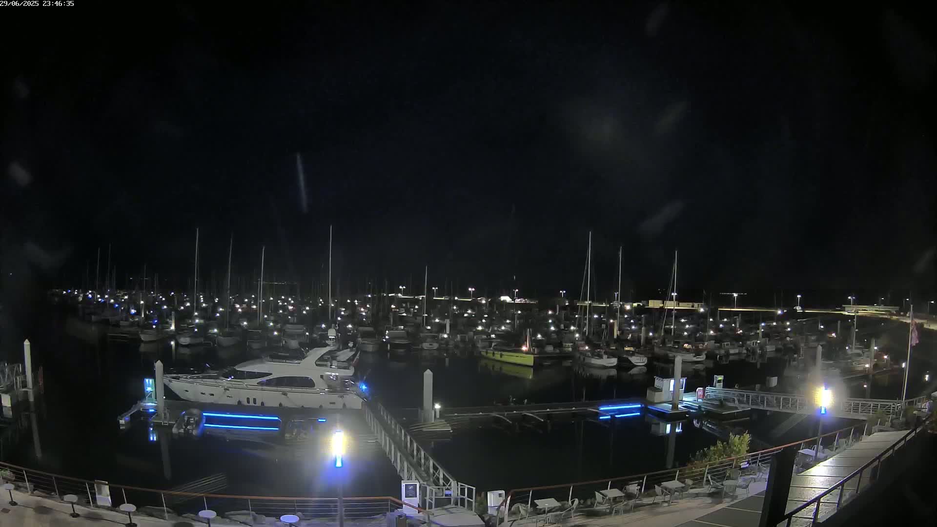 Saint-Quay-Portrieux Port & Marine Live Cam - Saint-Breiuc, Cotes-d'Armor, Bretagne, France