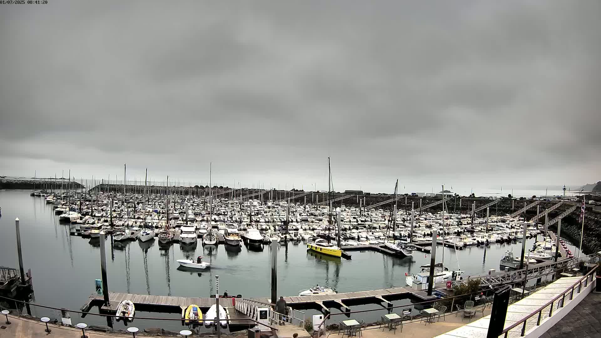 Saint-Quay-Portrieux Port & Marine Live Cam - Saint-Breiuc, Cotes-d'Armor, Bretagne, France