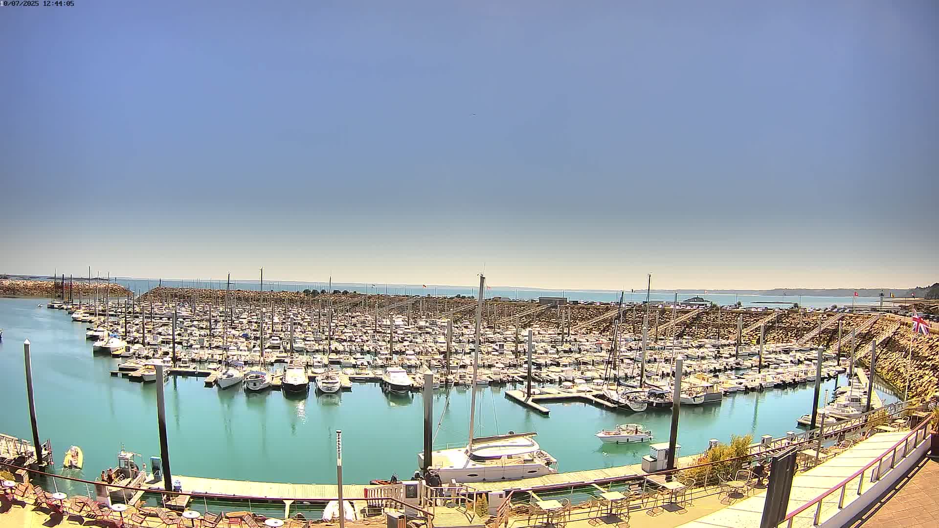 Saint-Quay-Portrieux Port & Marine Live Cam - Saint-Breiuc, Cotes-d'Armor, Bretagne, France
