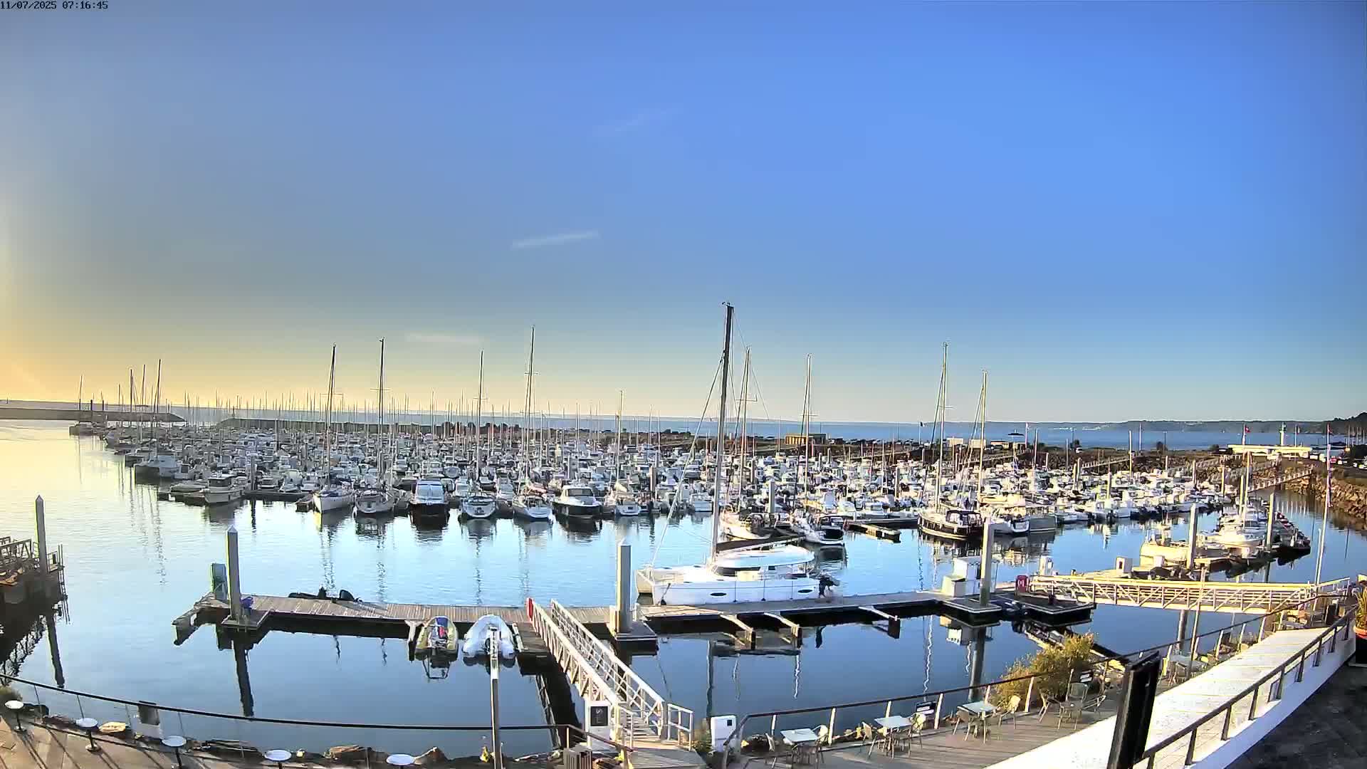 Saint-Quay-Portrieux Port & Marine Live Cam - Saint-Breiuc, Cotes-d'Armor, Bretagne, France