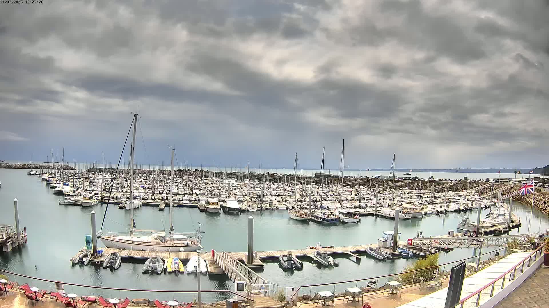 Saint-Quay-Portrieux Port & Marine Live Cam - Saint-Breiuc, Cotes-d'Armor, Bretagne, France
