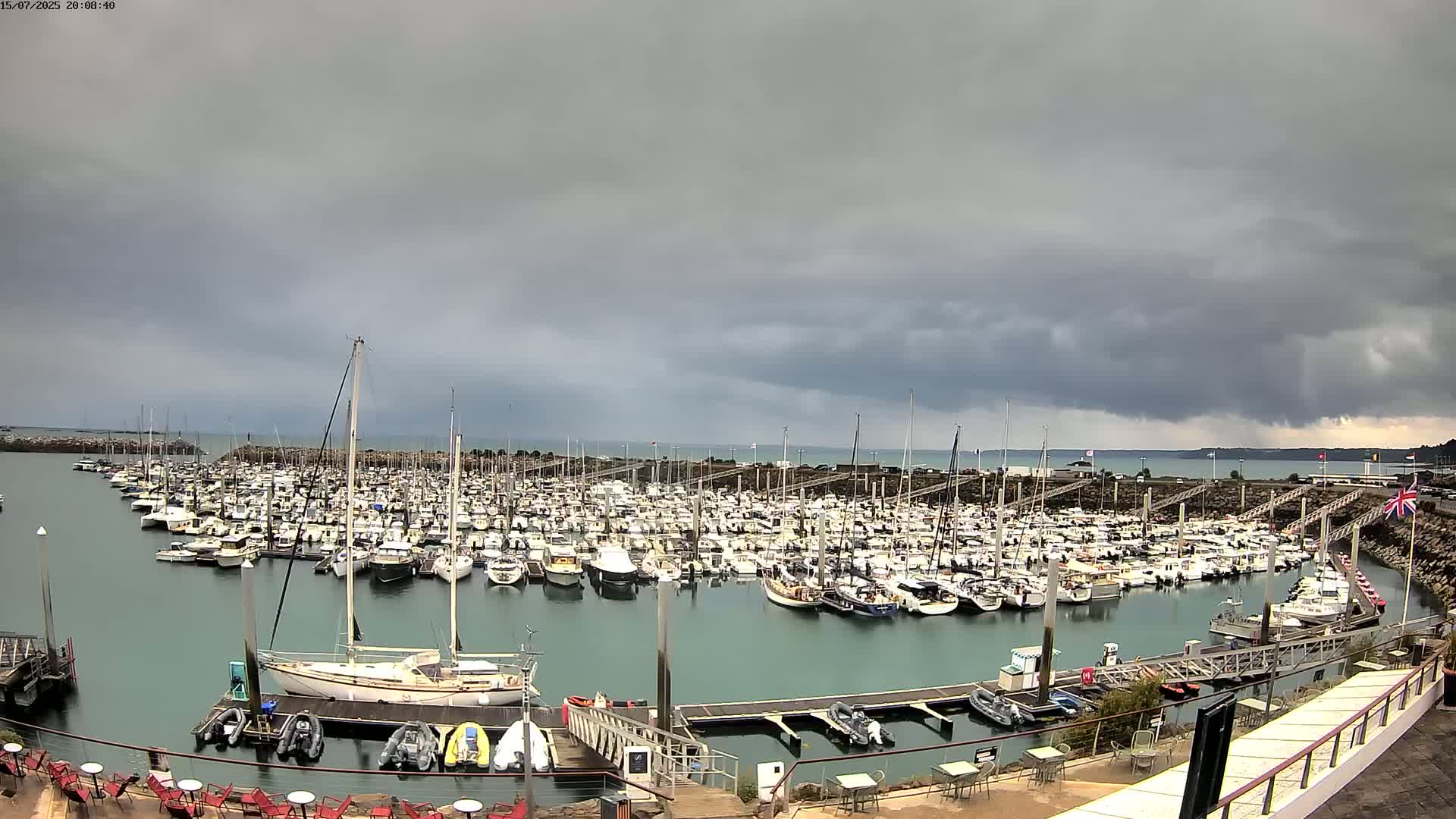 Saint-Quay-Portrieux Port & Marine Live Cam - Saint-Breiuc, Cotes-d'Armor, Bretagne, France