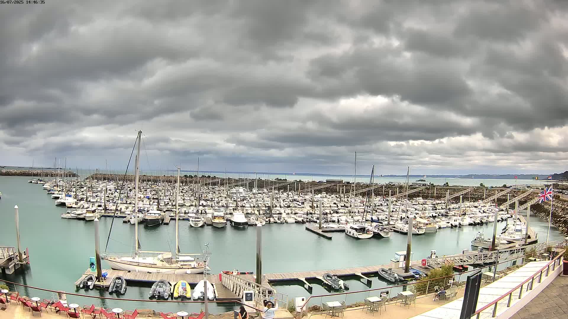 Saint-Quay-Portrieux Port & Marine Live Cam - Saint-Breiuc, Cotes-d'Armor, Bretagne, France
