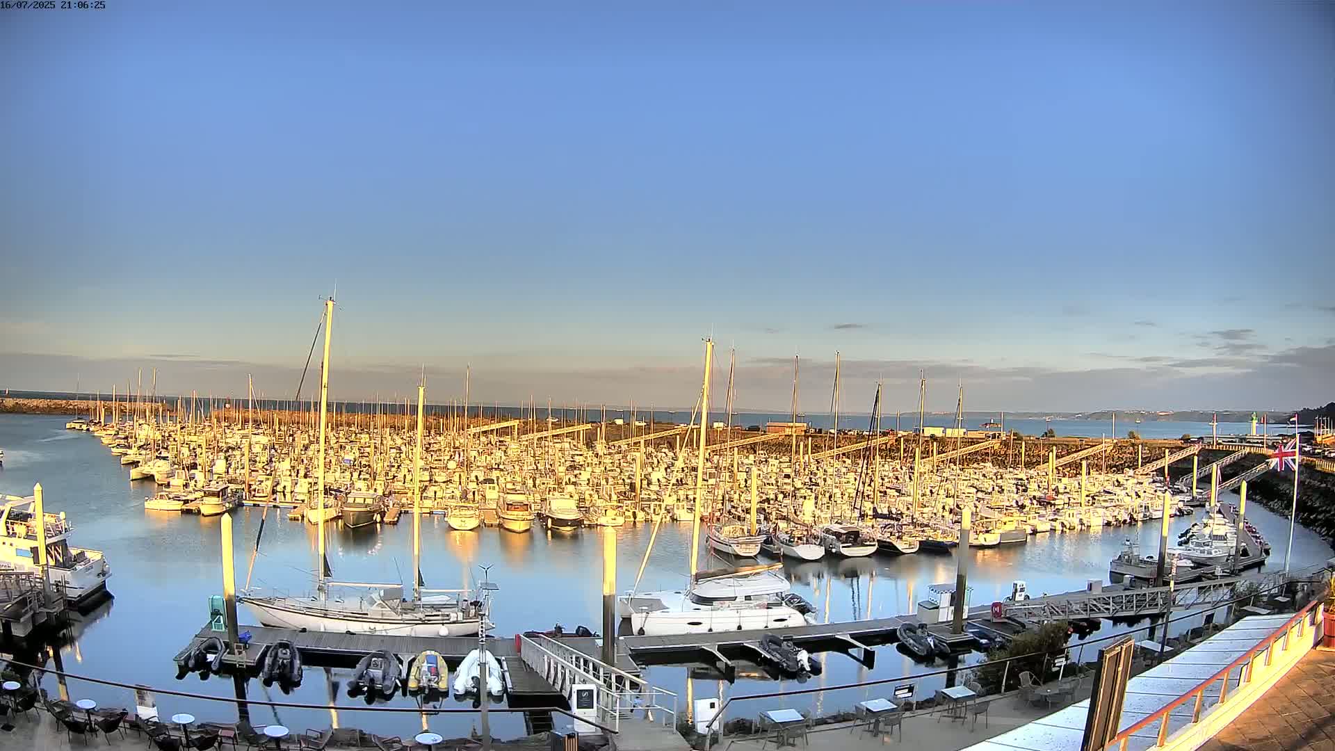 Saint-Quay-Portrieux Port & Marine Live Cam - Saint-Breiuc, Cotes-d'Armor, Bretagne, France
