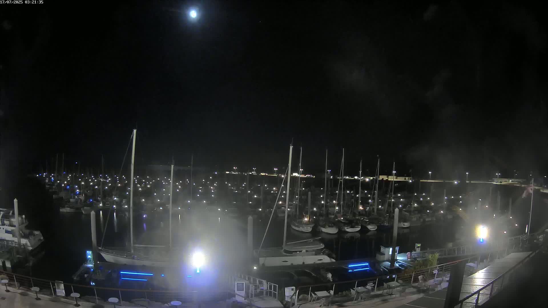 Saint-Quay-Portrieux Port & Marine Live Cam - Saint-Breiuc, Cotes-d'Armor, Bretagne, France