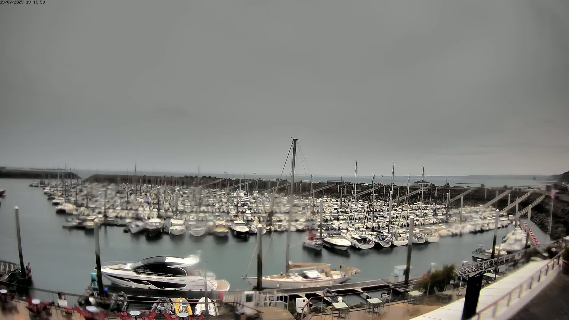 Saint-Quay-Portrieux Port & Marine Live Cam - Saint-Breiuc, Cotes-d'Armor, Bretagne, France