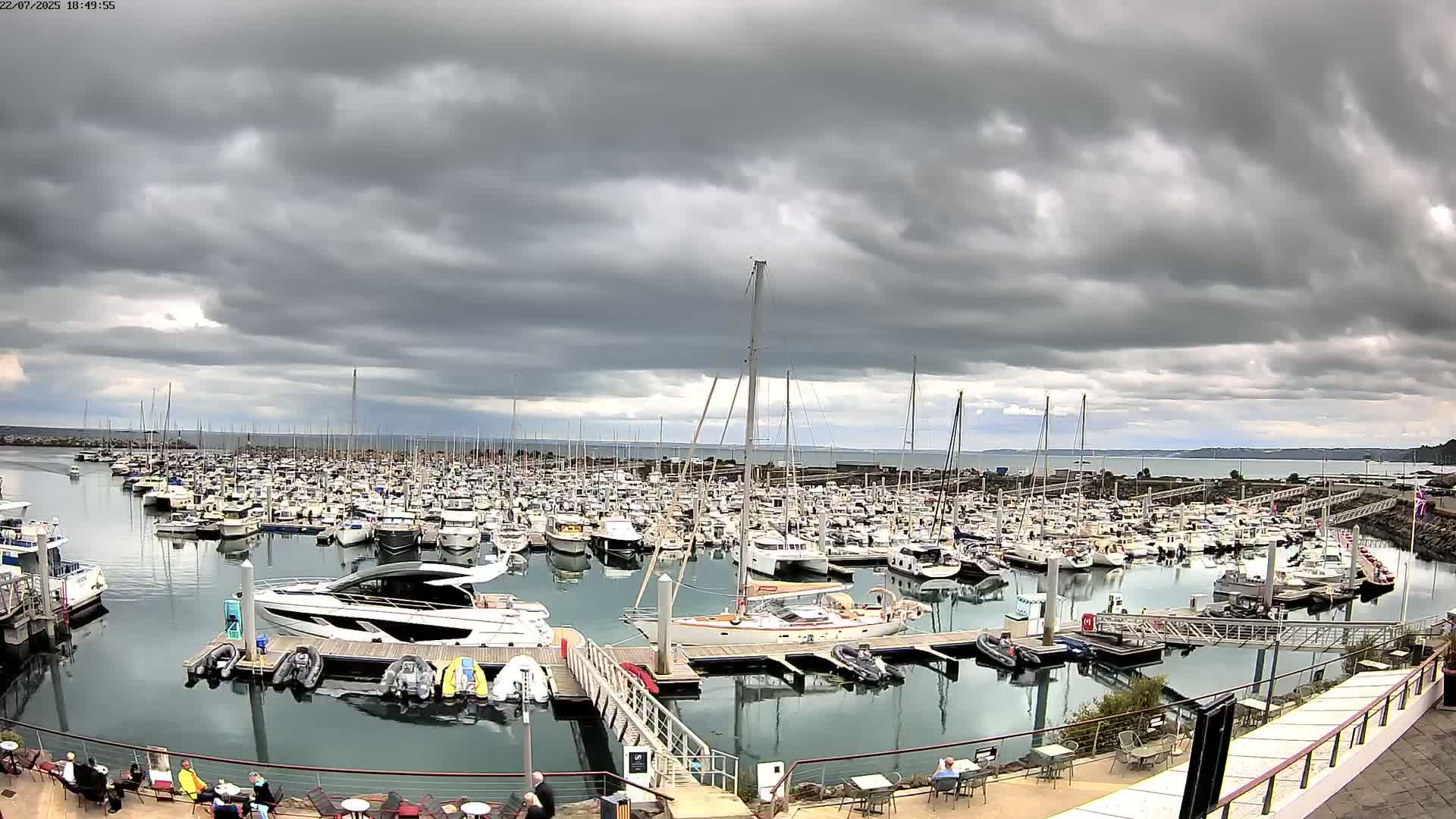 Saint-Quay-Portrieux Port & Marine Live Cam - Saint-Breiuc, Cotes-d'Armor, Bretagne, France