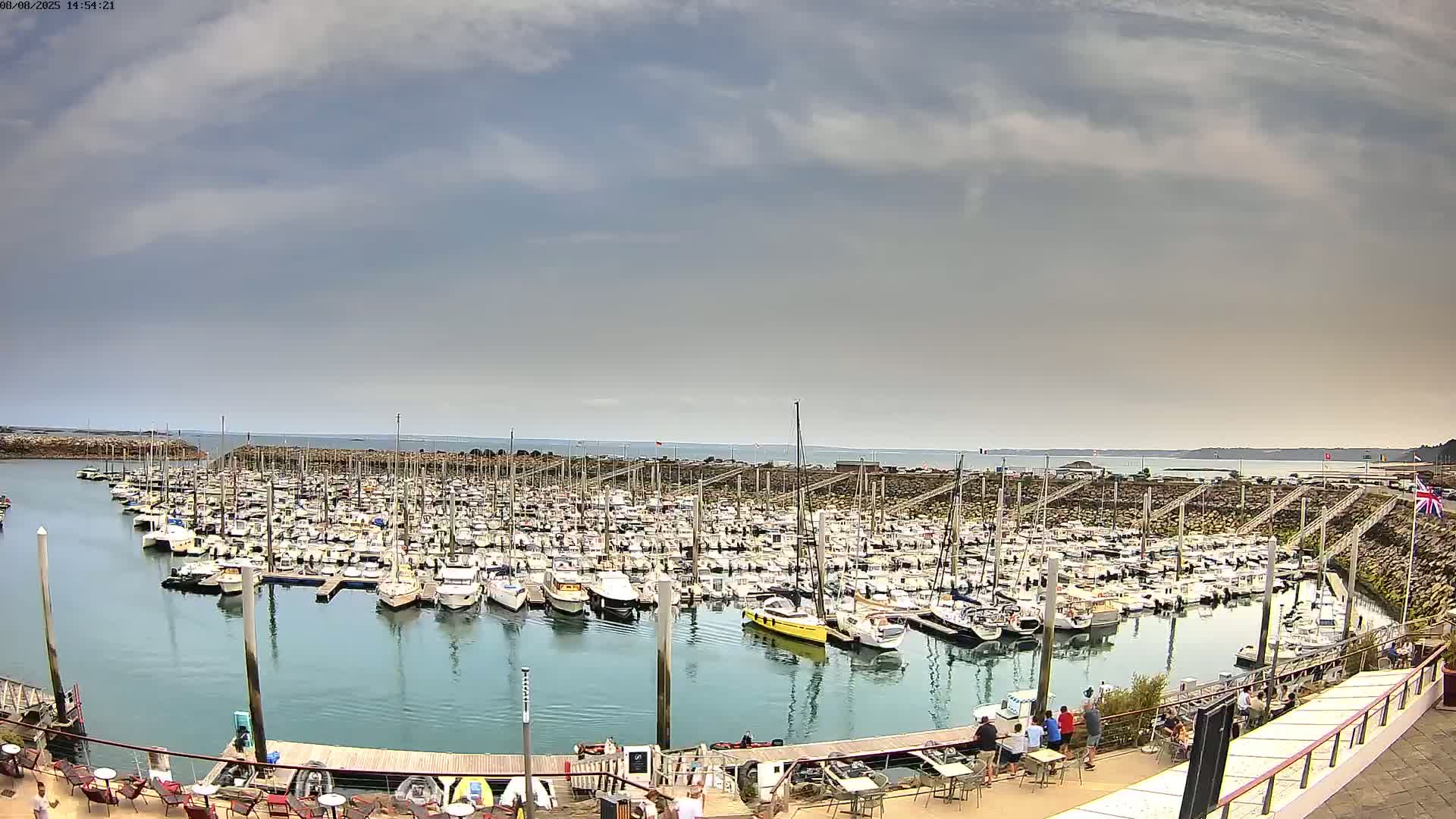 Saint-Quay-Portrieux Port & Marine Live Cam - Saint-Breiuc, Cotes-d'Armor, Bretagne, France
