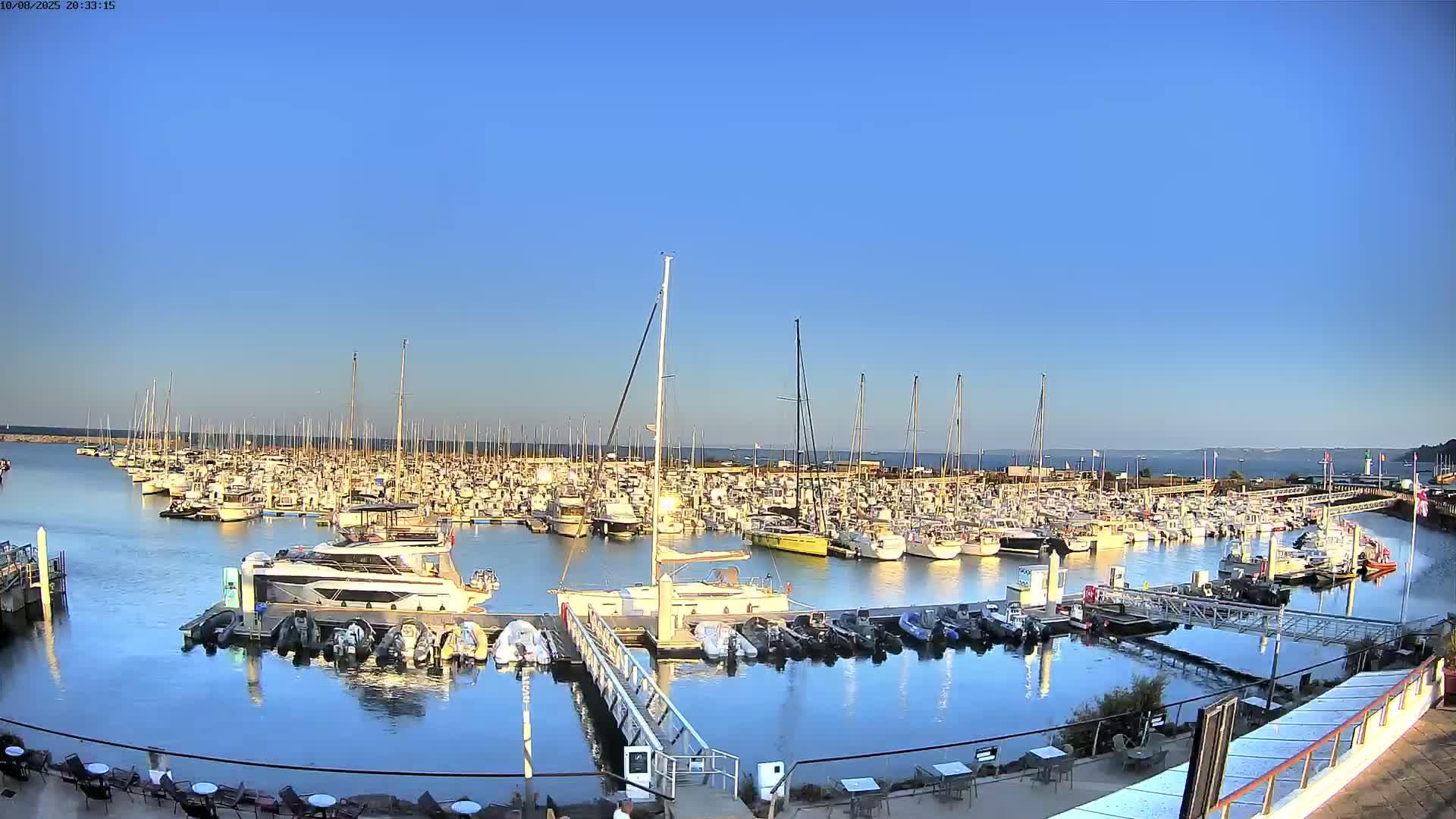 Saint-Quay-Portrieux Port & Marine Live Cam - Saint-Breiuc, Cotes-d'Armor, Bretagne, France
