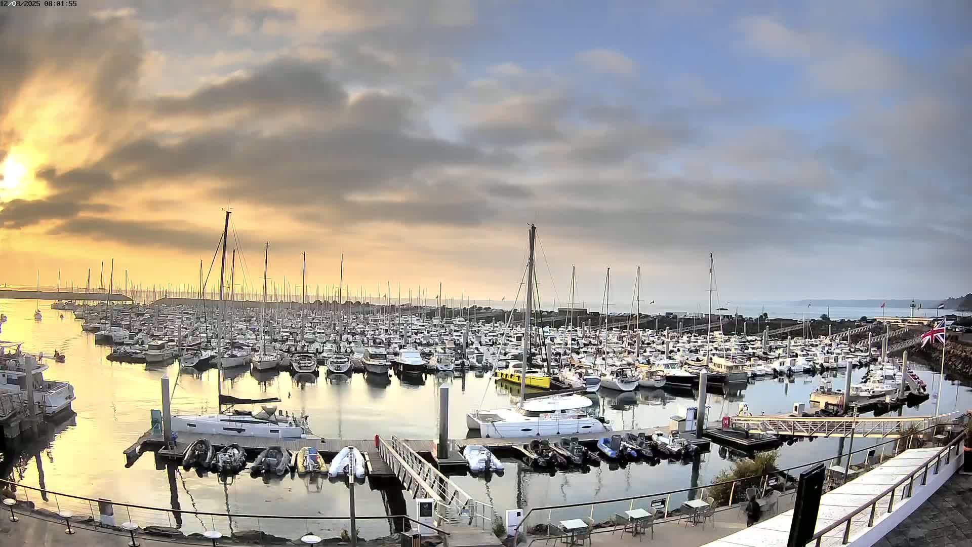 Saint-Quay-Portrieux Port & Marine Live Cam - Saint-Breiuc, Cotes-d'Armor, Bretagne, France