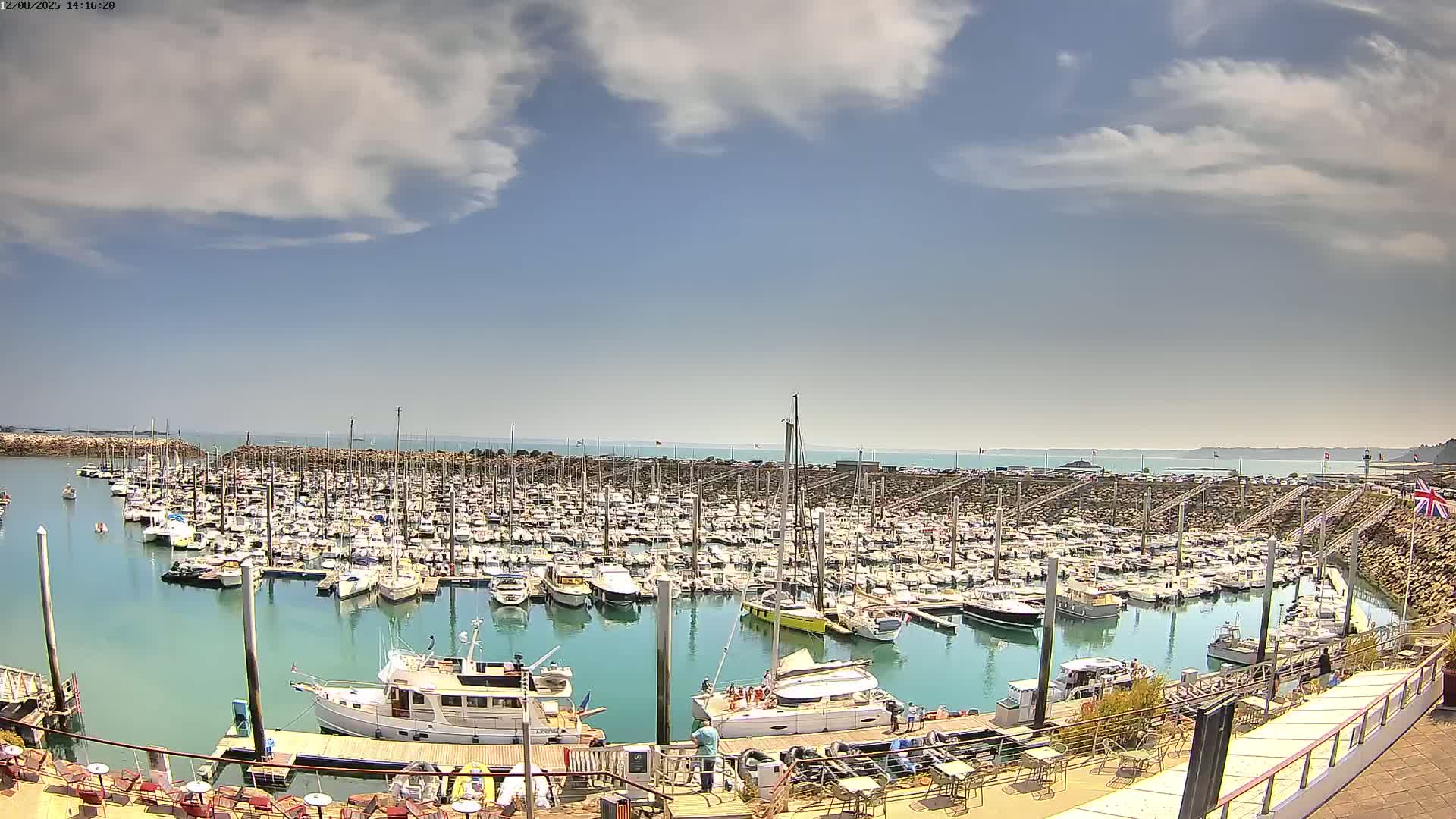 Saint-Quay-Portrieux Port & Marine Live Cam - Saint-Breiuc, Cotes-d'Armor, Bretagne, France