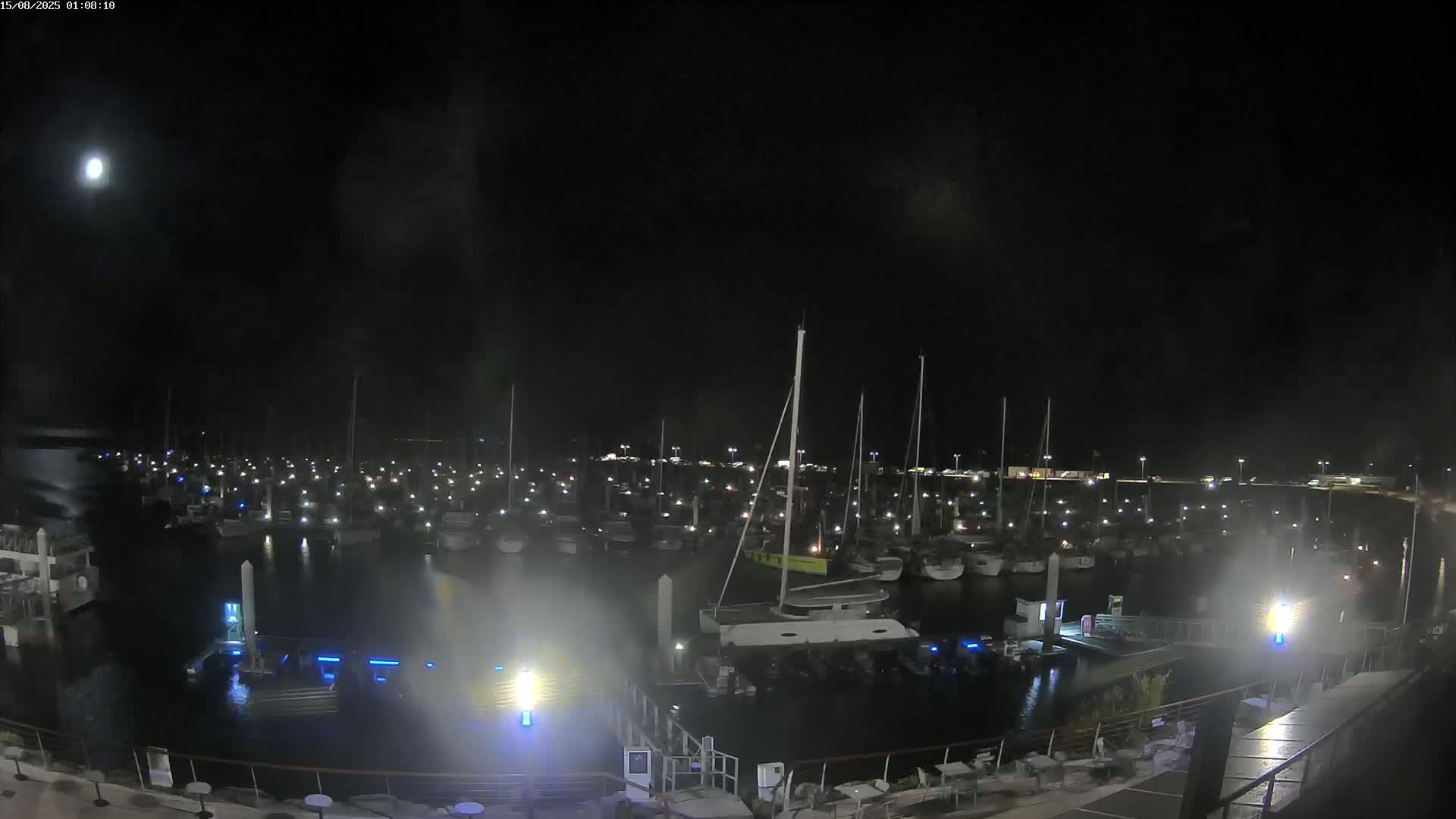 Saint-Quay-Portrieux Port & Marine Live Cam - Saint-Breiuc, Cotes-d'Armor, Bretagne, France
