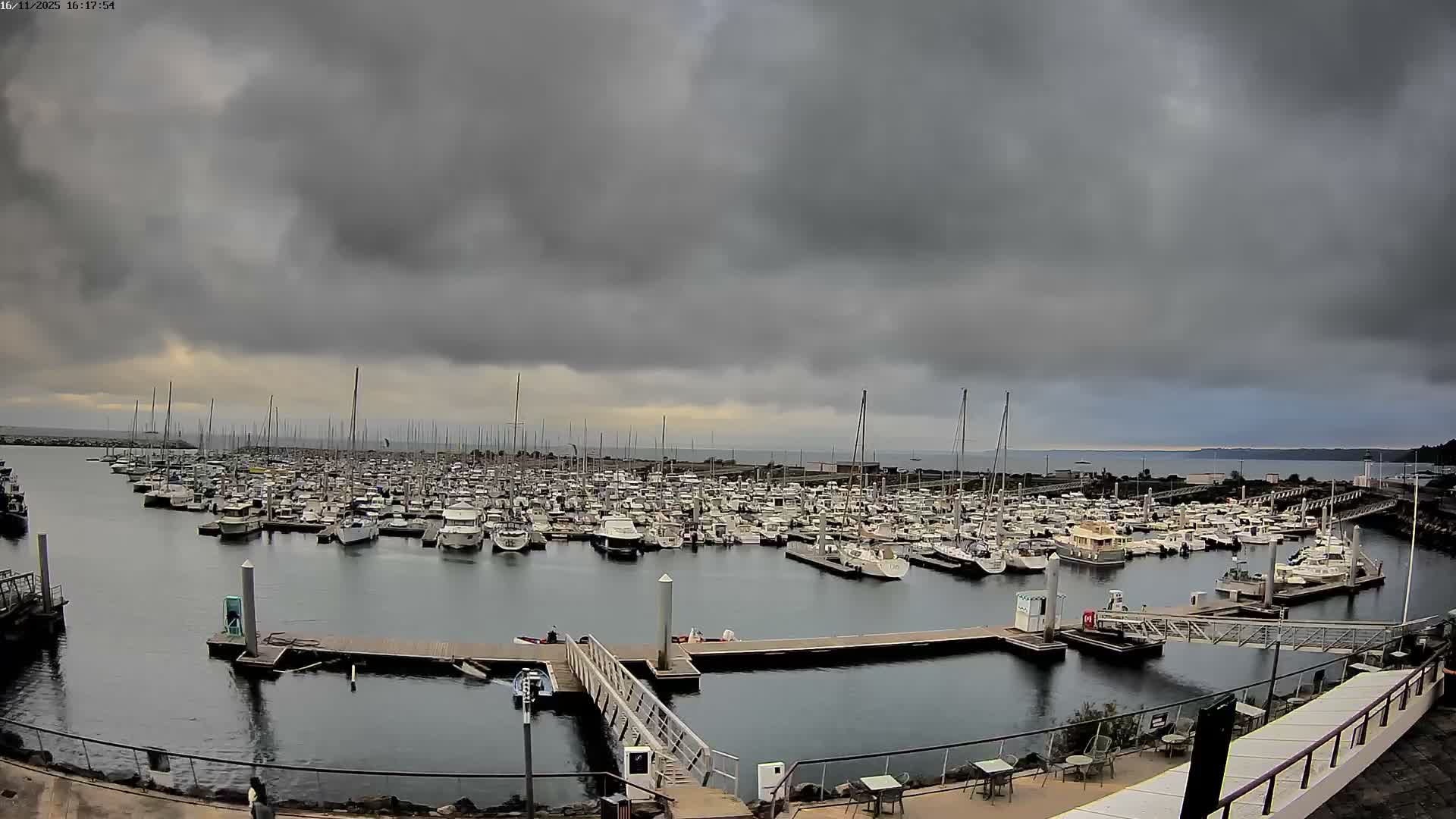 Saint-Quay-Portrieux Port & Marine Live Cam - Saint-Breiuc, Cotes-d'Armor, Bretagne, France