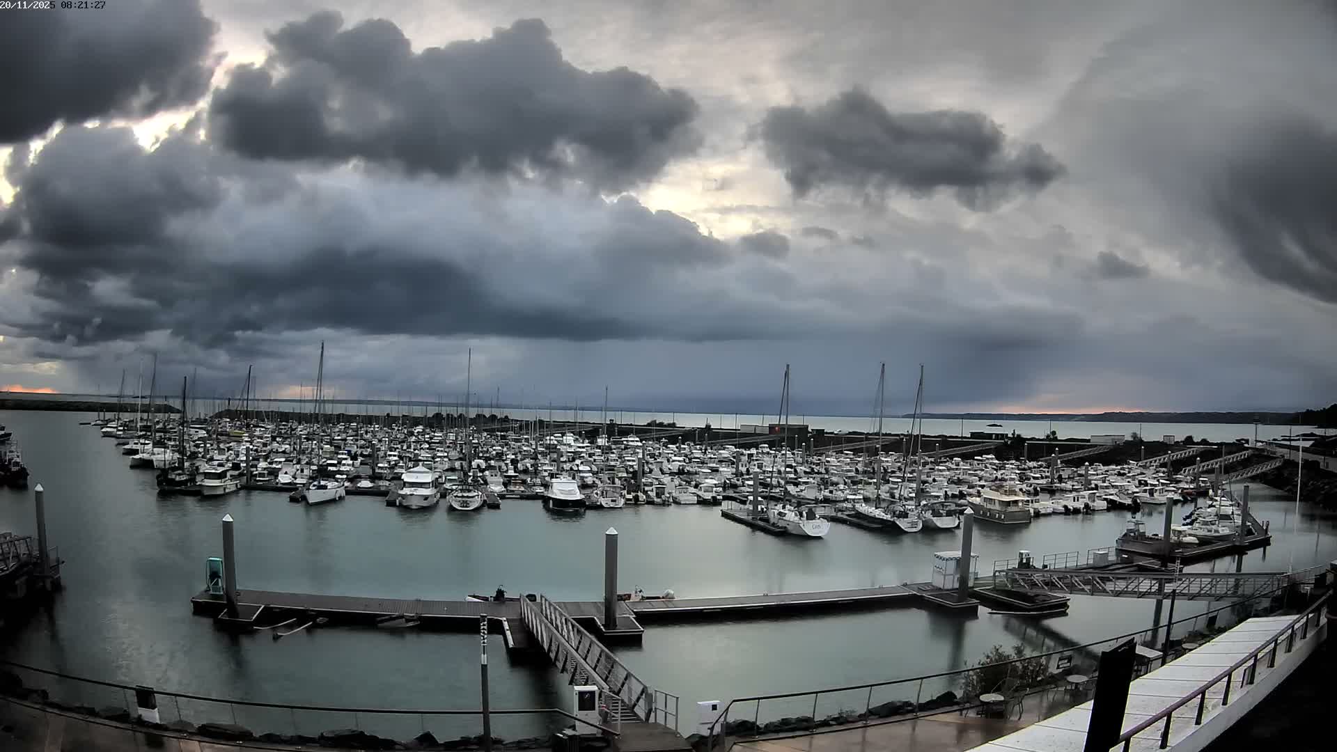 Saint-Quay-Portrieux Port & Marine Live Cam - Saint-Breiuc, Cotes-d'Armor, Bretagne, France