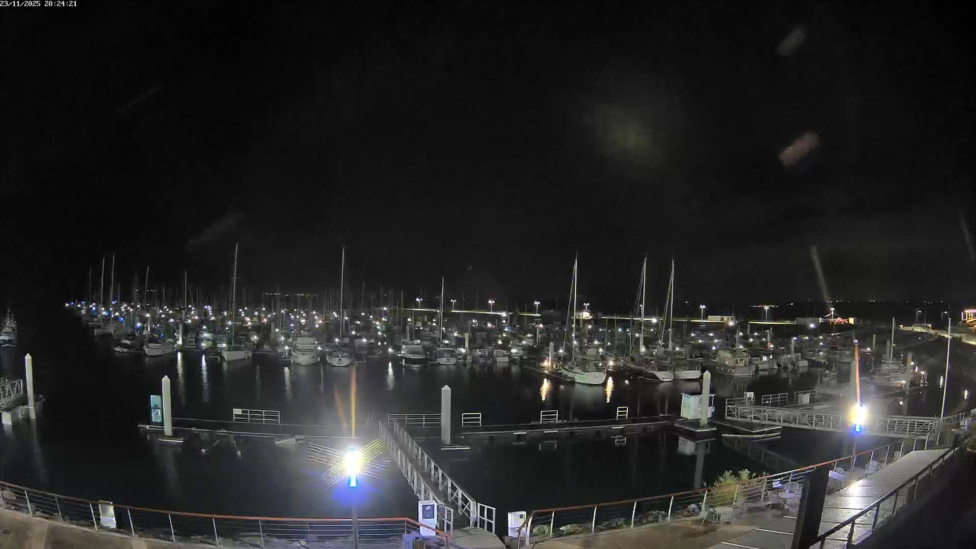 Saint-Quay-Portrieux Port & Marine Live Cam - Saint-Breiuc, Cotes-d'Armor, Bretagne, France