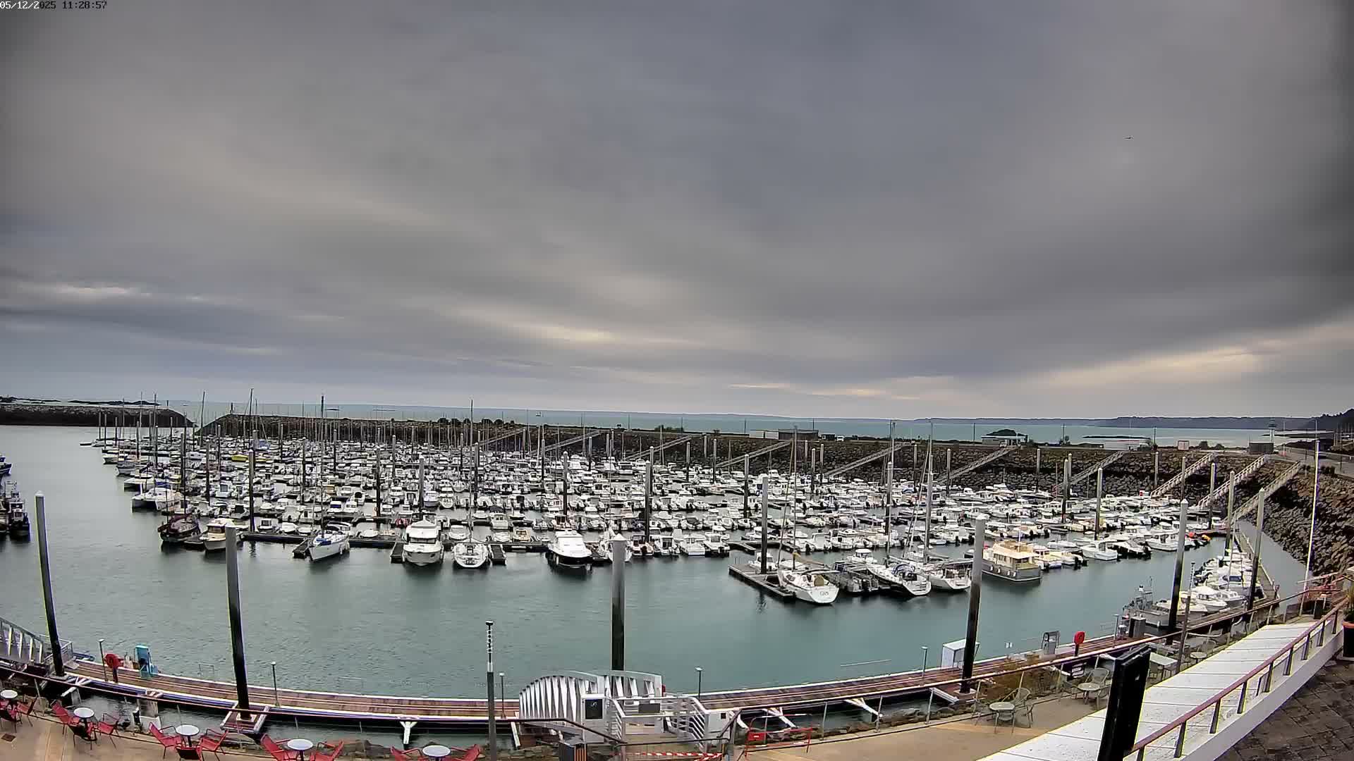 Saint-Quay-Portrieux Port & Marine Live Cam - Saint-Breiuc, Cotes-d'Armor, Bretagne, France