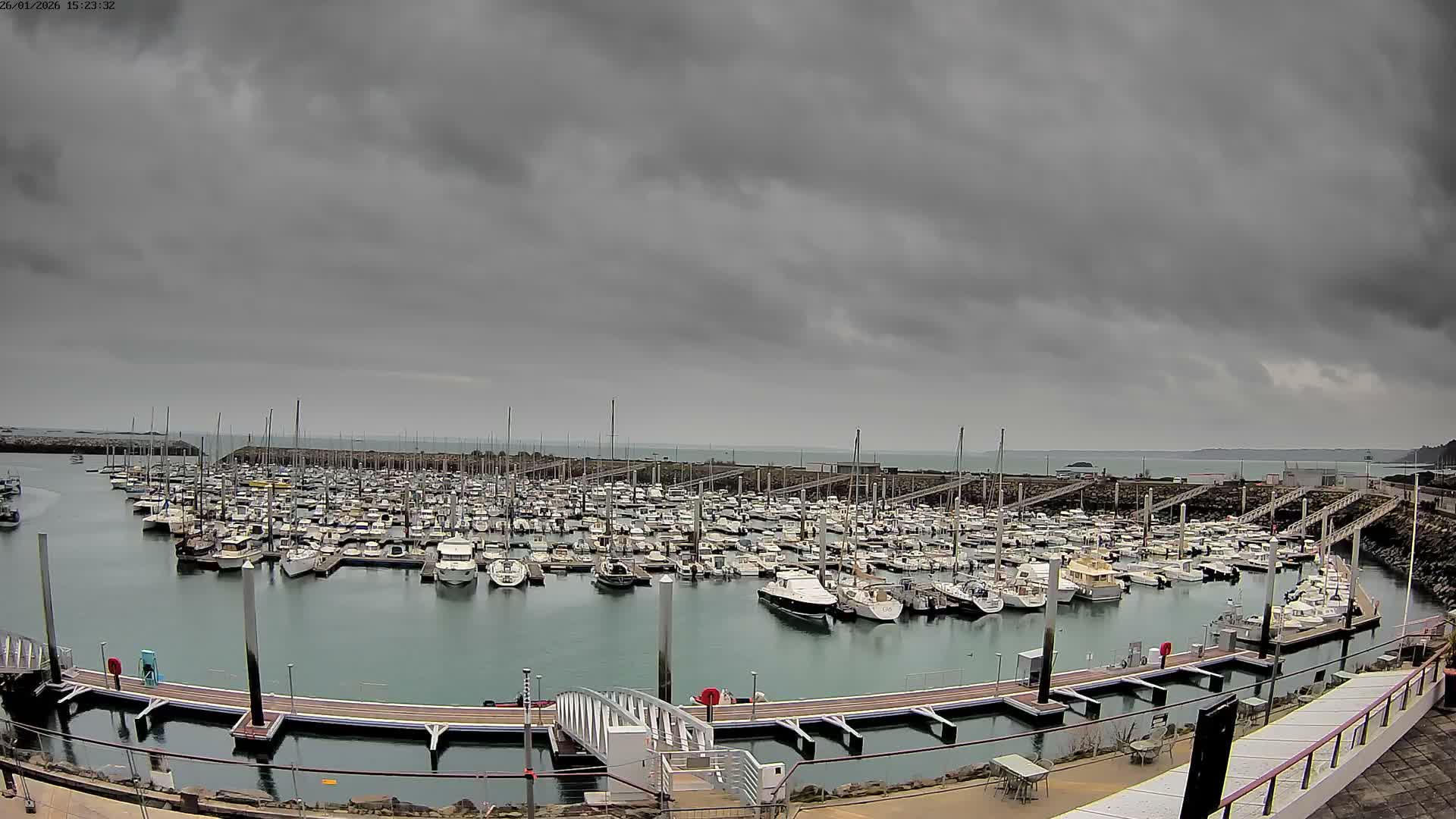 Saint-Quay-Portrieux Port & Marine Live Cam - Saint-Breiuc, Cotes-d'Armor, Bretagne, France