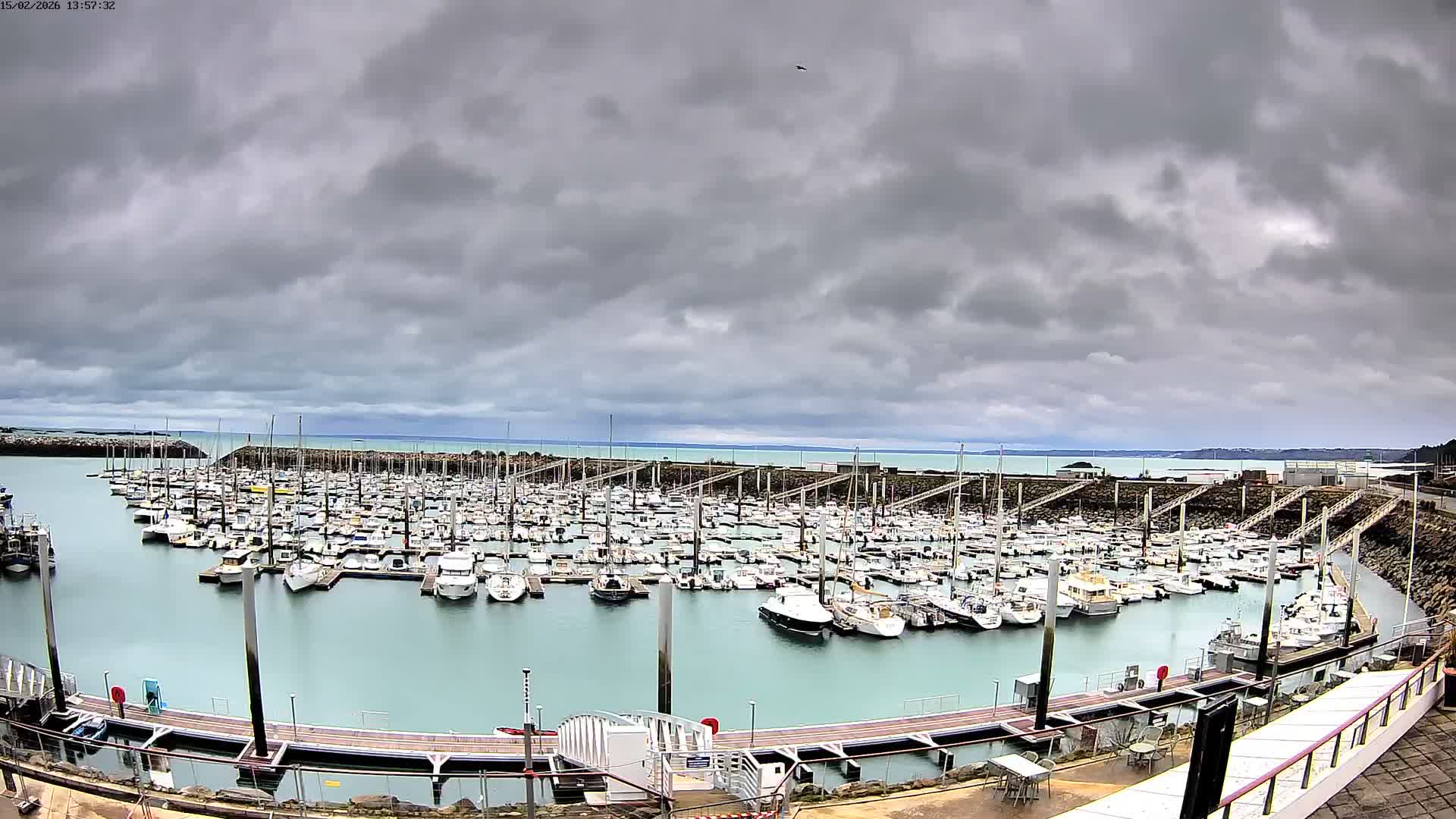 Saint-Quay-Portrieux Port & Marine Live Cam - Saint-Breiuc, Cotes-d'Armor, Bretagne, France
