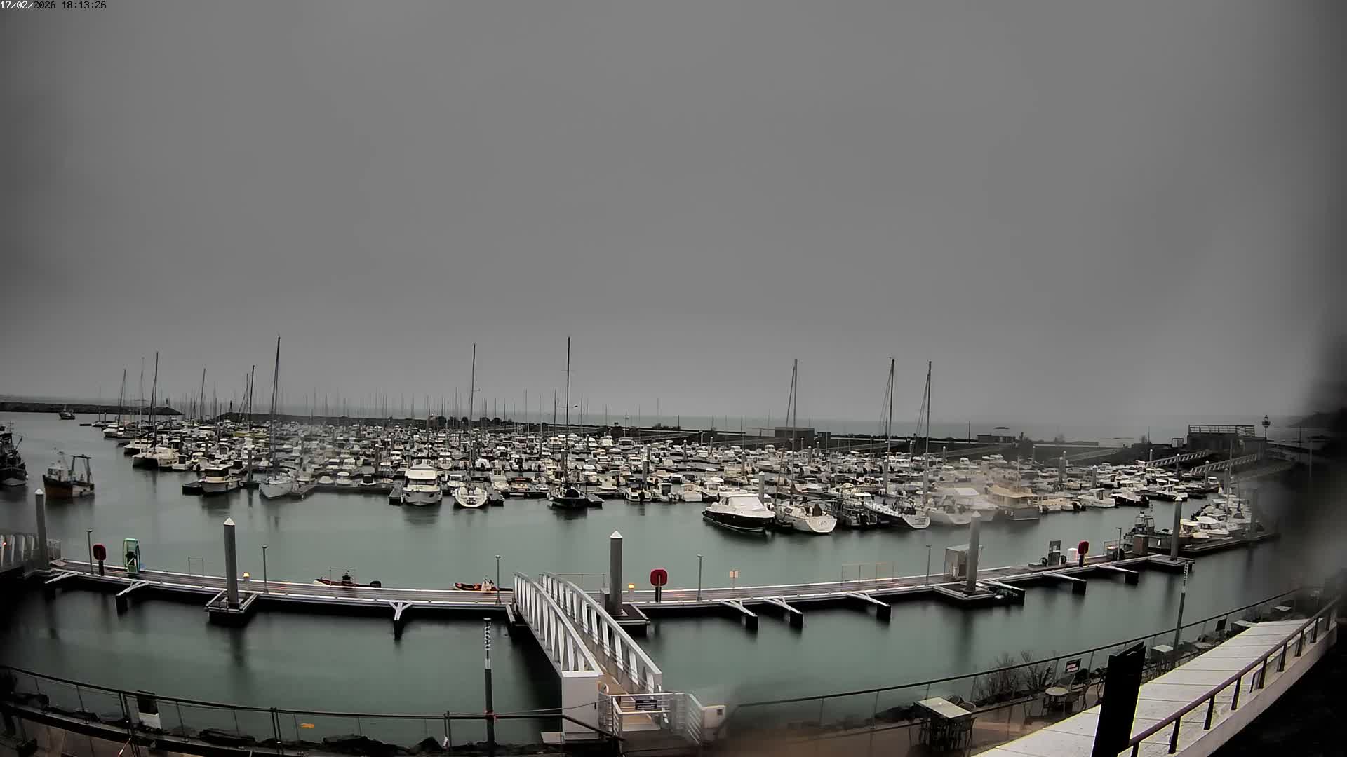 Saint-Quay-Portrieux Port & Marine Live Cam - Saint-Breiuc, Cotes-d'Armor, Bretagne, France