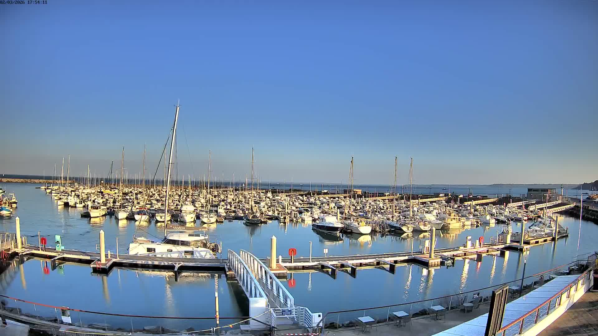 Saint-Quay-Portrieux Port & Marine Live Cam - Saint-Breiuc, Cotes-d'Armor, Bretagne, France