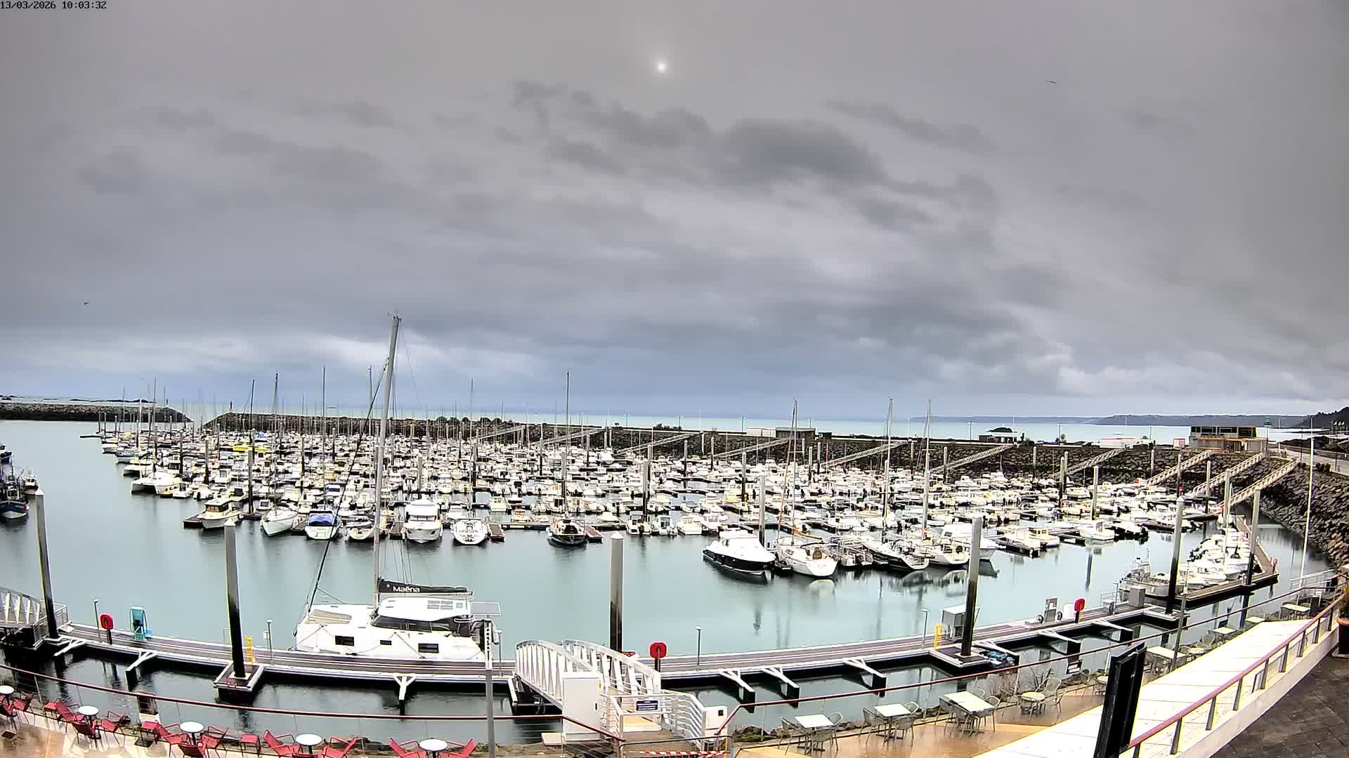 Saint-Quay-Portrieux Port & Marine Live Cam - Saint-Breiuc, Cotes-d'Armor, Bretagne, France