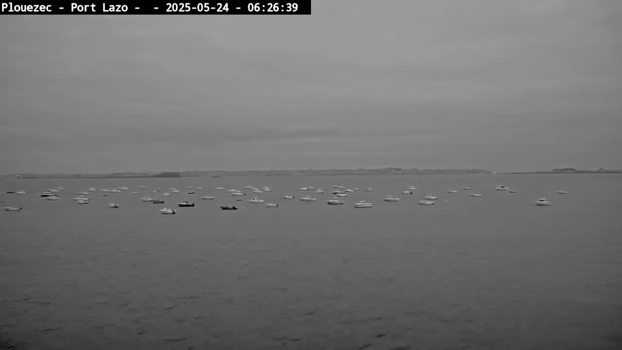 Plouezec Plage de Port Lazo Beach Live Cam - Guingamp, Côtes-d'Armor, Bretagne, France
