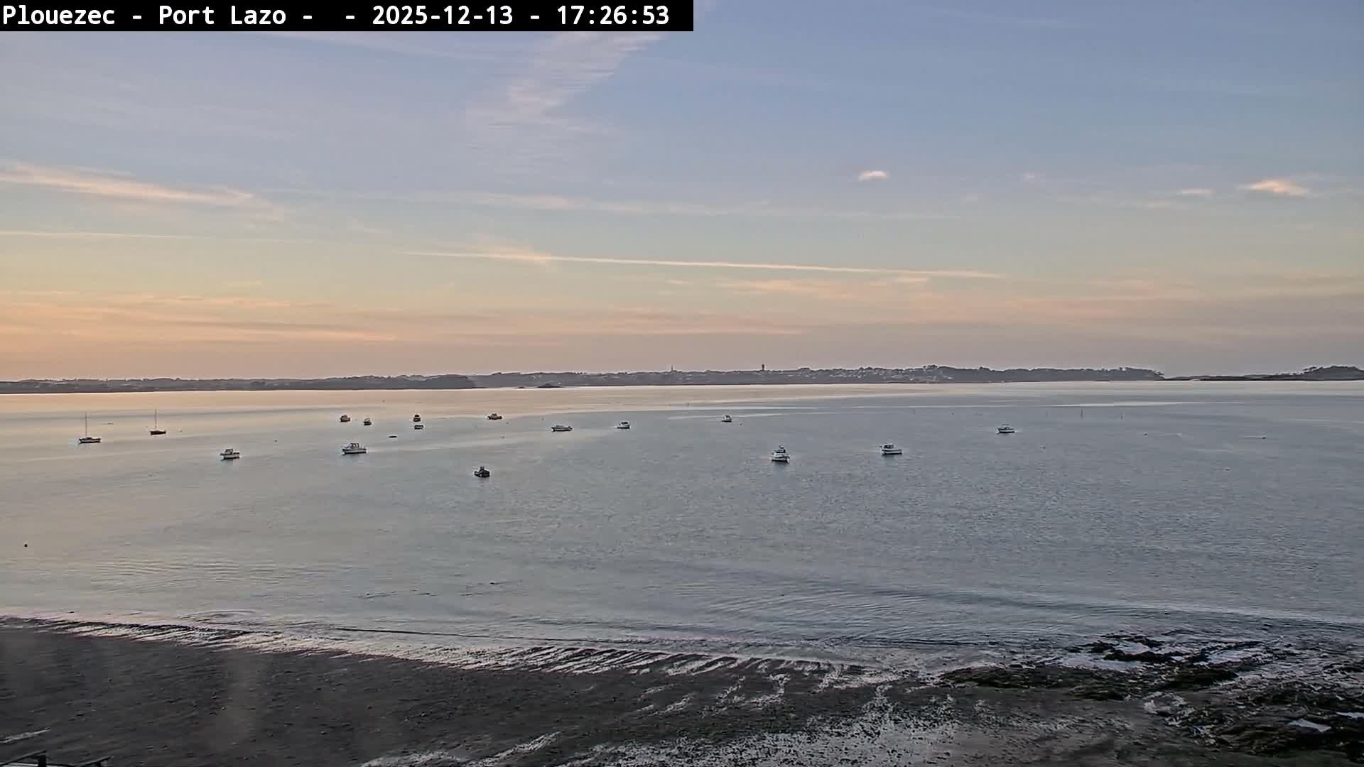 Plouezec Plage de Port Lazo Beach Live Cam - Guingamp, Côtes-d'Armor, Bretagne, France