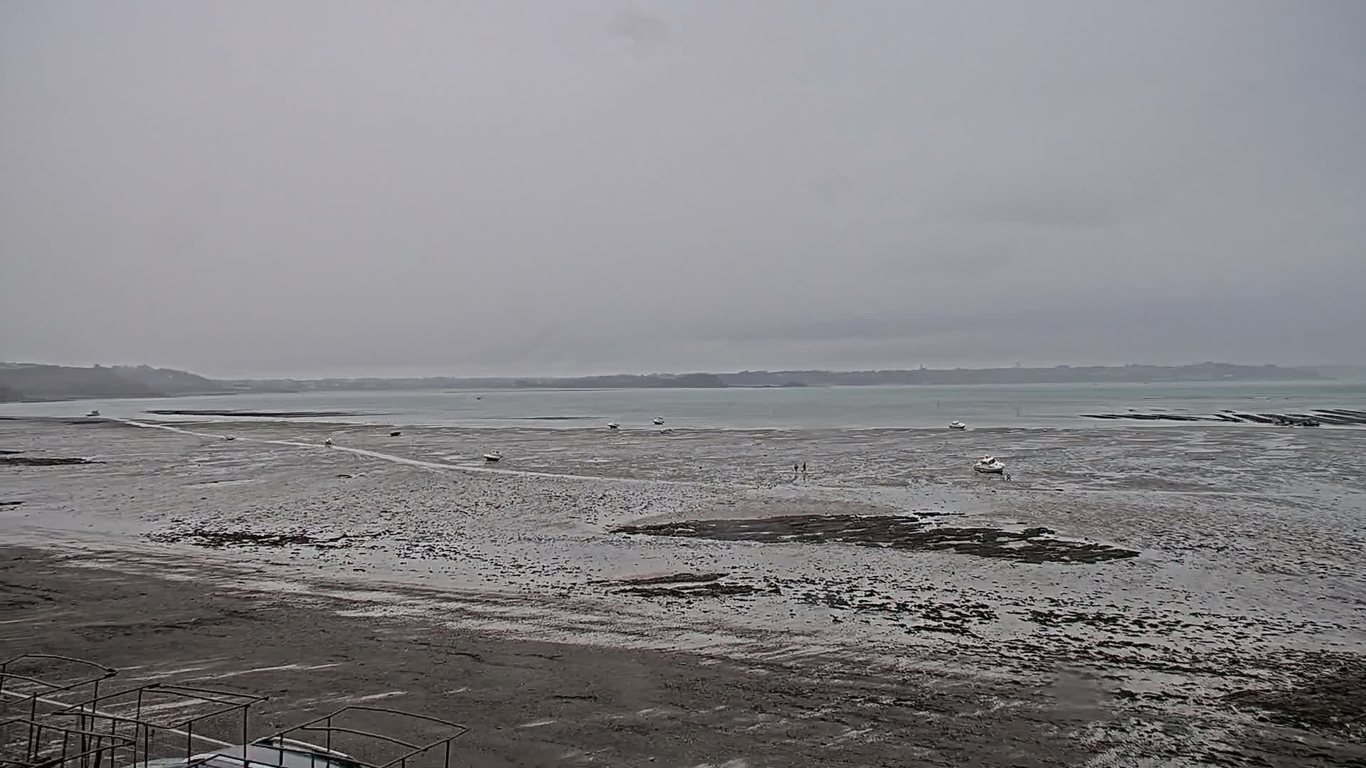 Plouezec Plage de Port Lazo Beach Live Cam - Guingamp, Côtes-d'Armor, Bretagne, France
