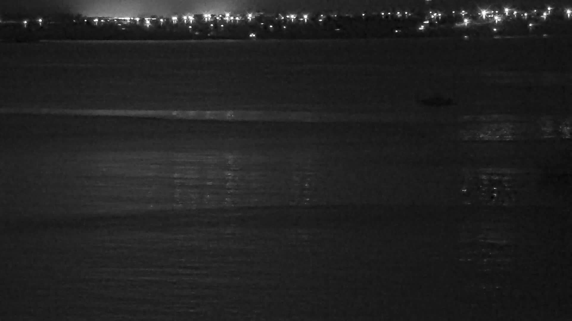 Plouezec Plage de Port Lazo Beach Live Cam - Guingamp, Côtes-d'Armor, Bretagne, France