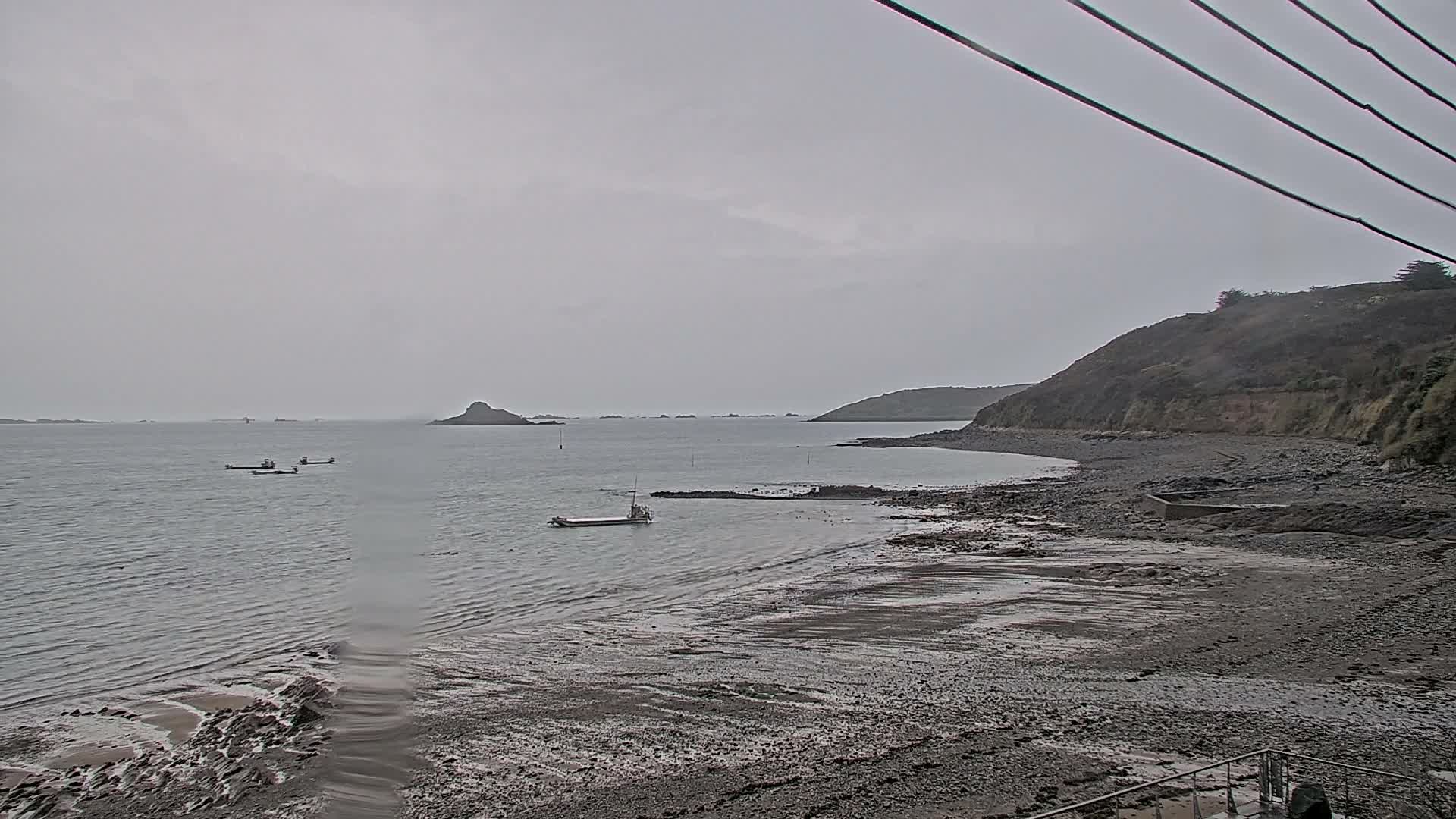 Plouezec Plage de Port Lazo Beach Live Cam - Guingamp, Côtes-d'Armor, Bretagne, France