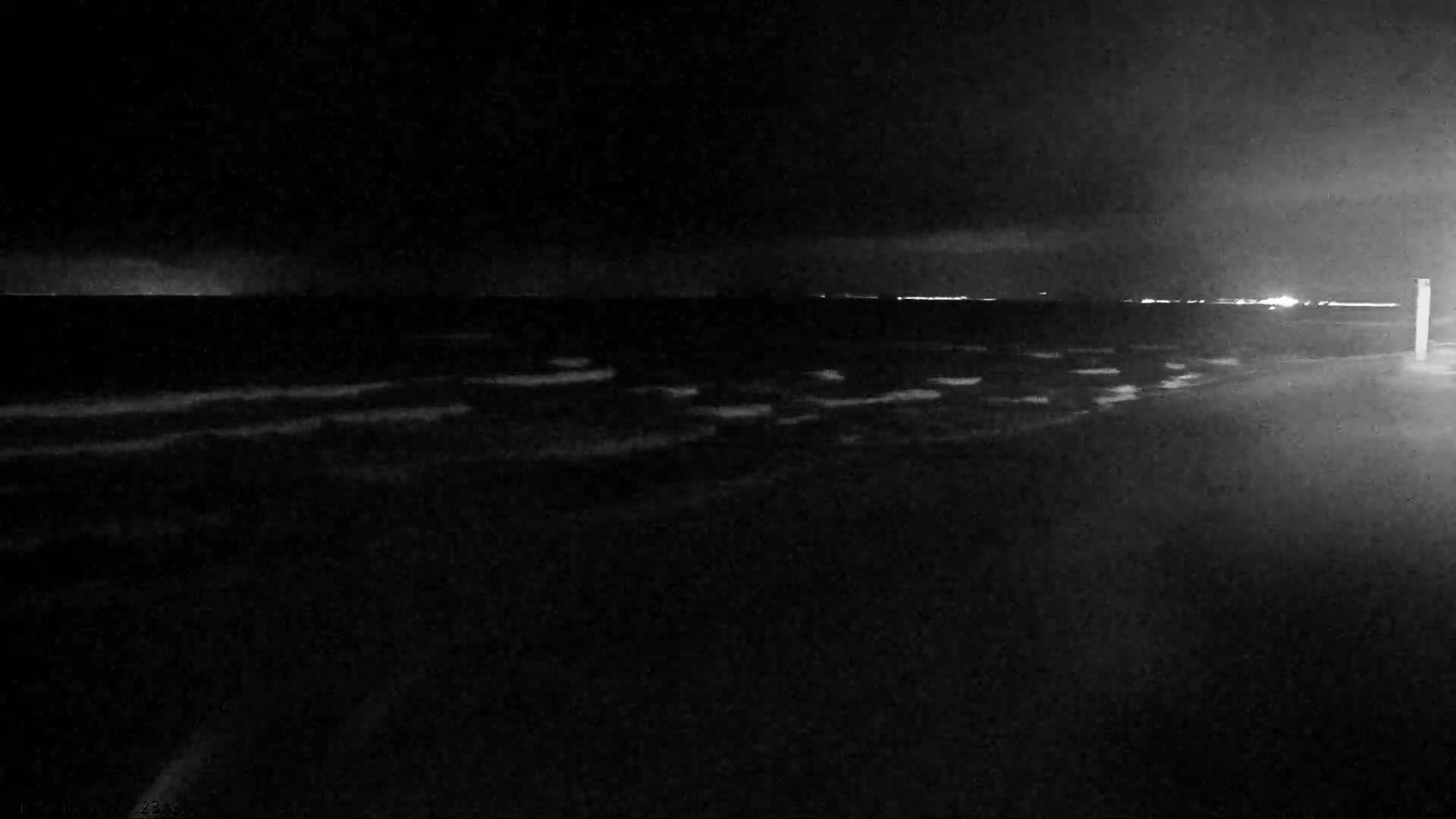 Plage de Luc-sur-Mer Beach Live Cam - Caen, Calvados, Normandie, France