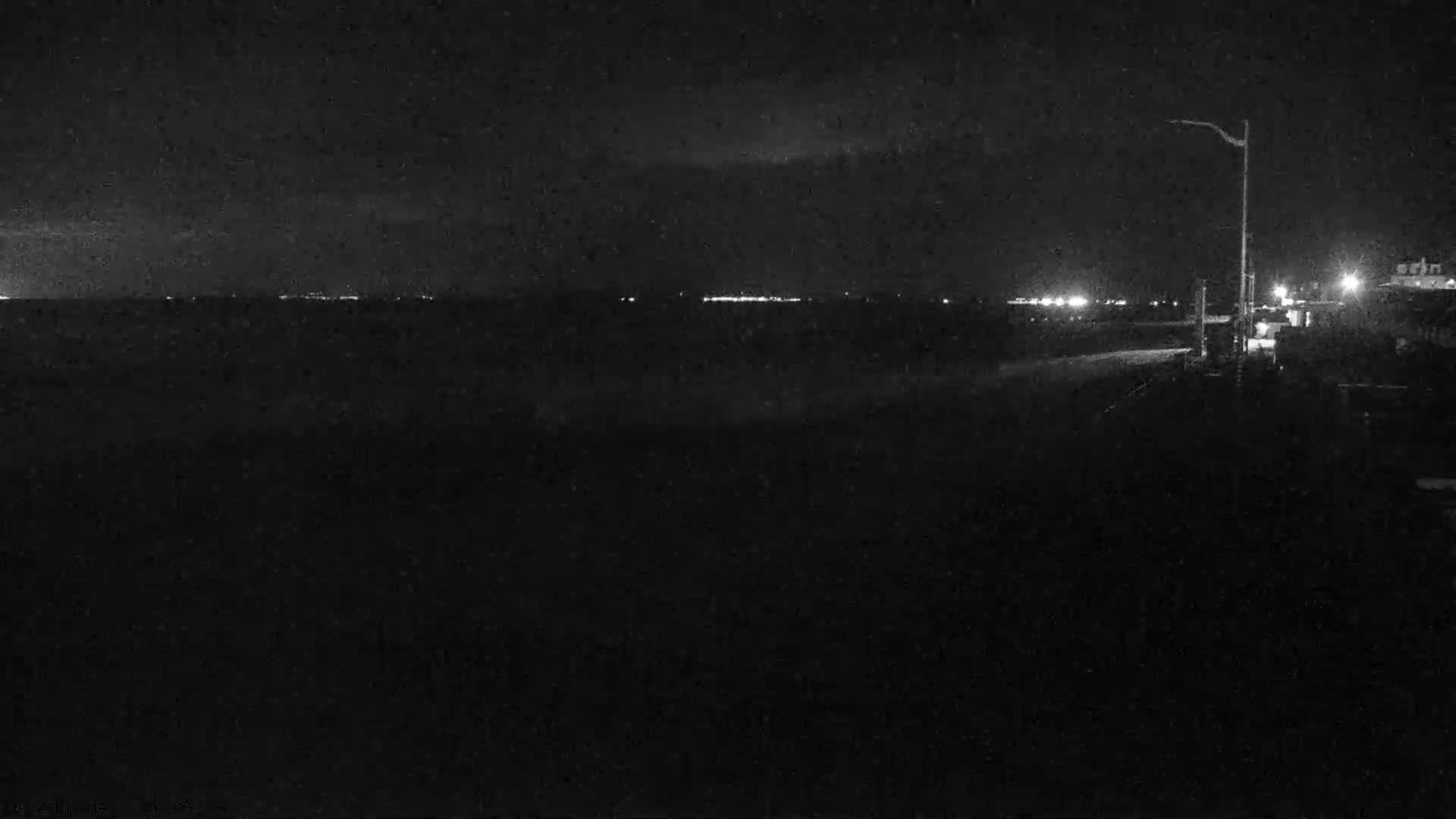 Plage de Luc-sur-Mer Beach Live Cam - Caen, Calvados, Normandie, France
