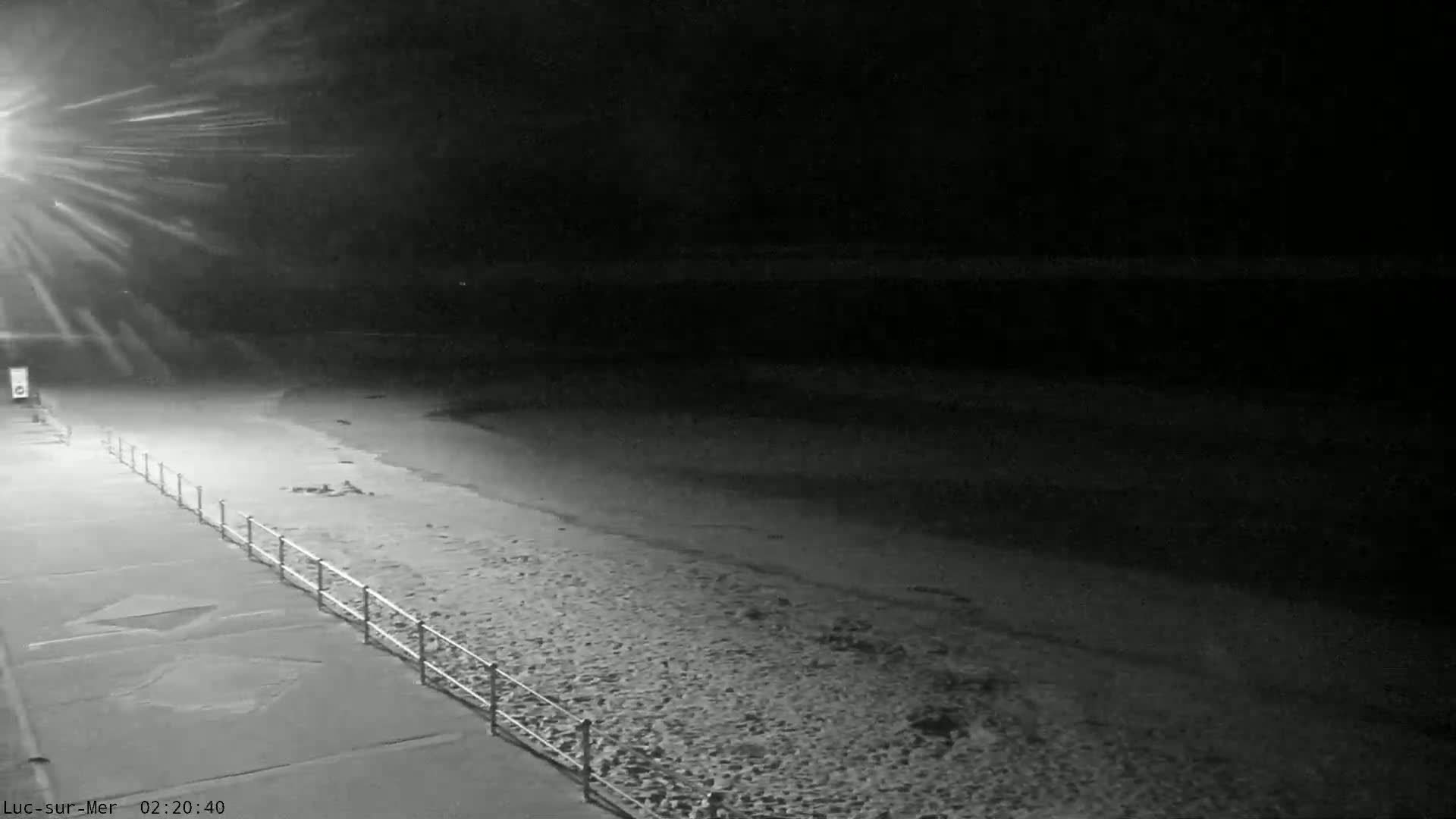 Plage de Luc-sur-Mer Beach Live Cam - Caen, Calvados, Normandie, France