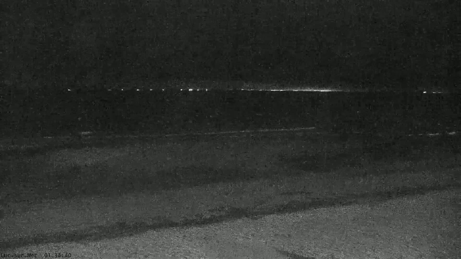 Plage de Luc-sur-Mer Beach Live Cam - Caen, Calvados, Normandie, France