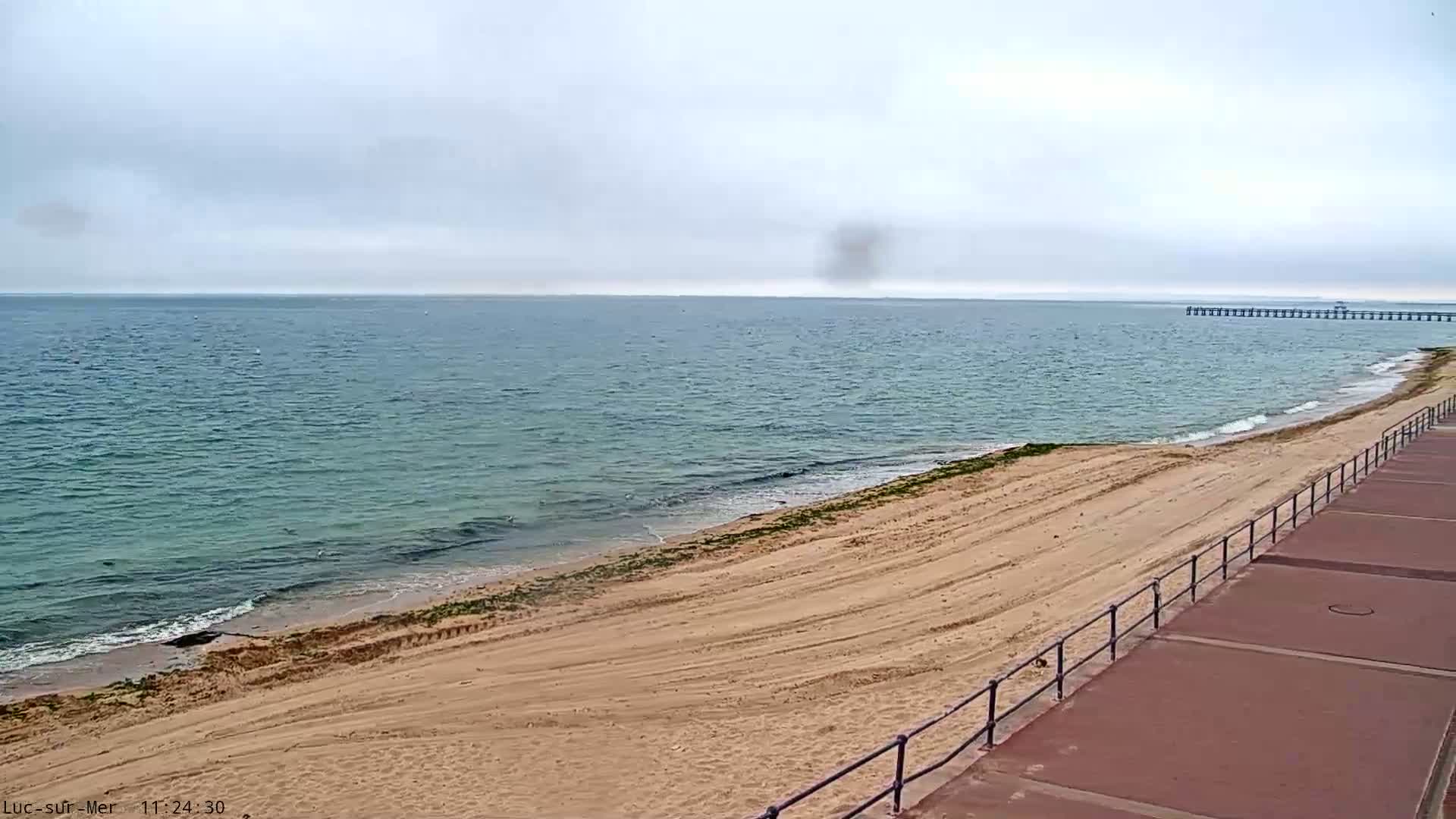 Plage de Luc-sur-Mer Beach Live Cam - Caen, Calvados, Normandie, France