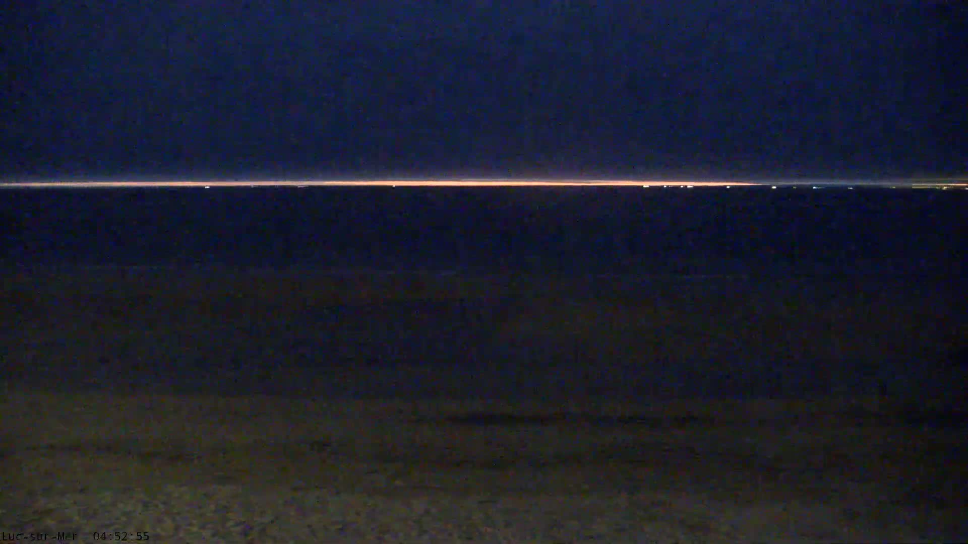 Plage de Luc-sur-Mer Beach Live Cam - Caen, Calvados, Normandie, France