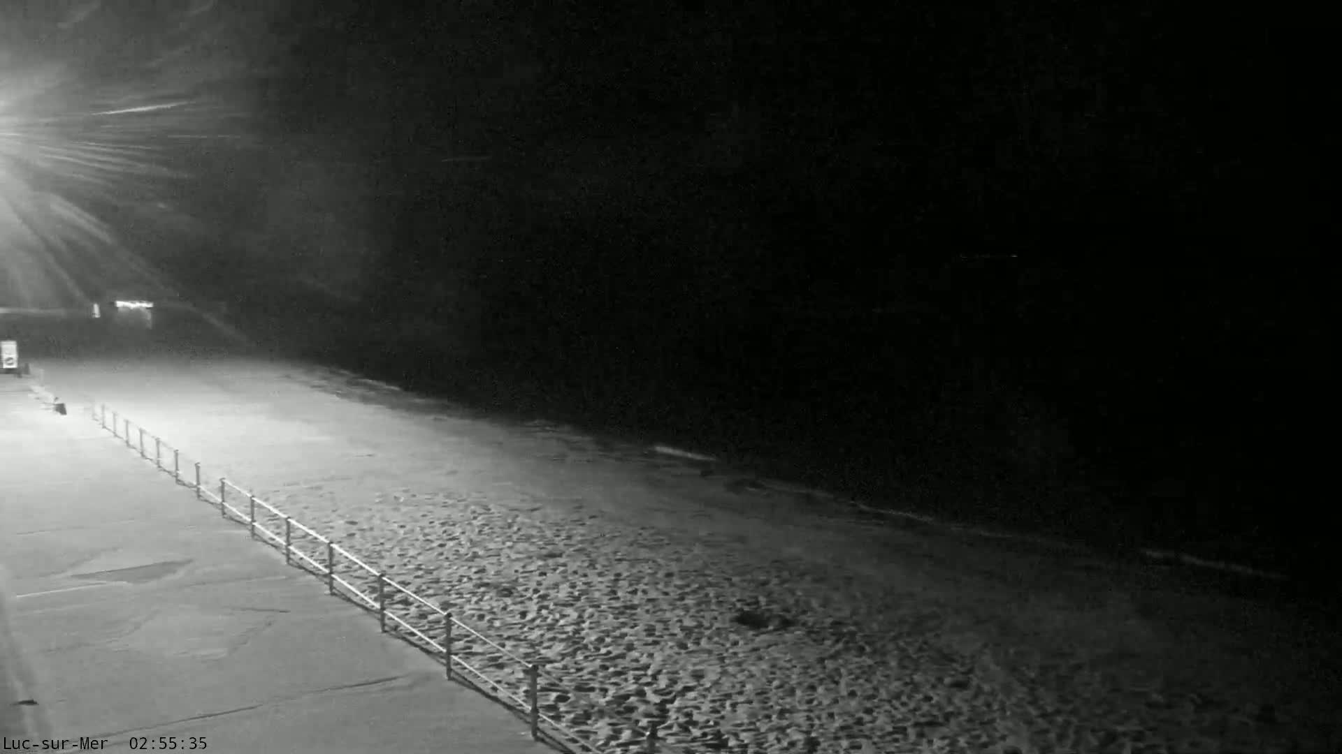 Plage de Luc-sur-Mer Beach Live Cam - Caen, Calvados, Normandie, France