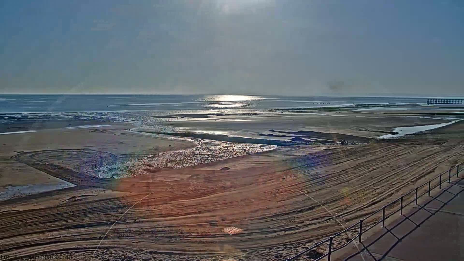 Plage de Luc-sur-Mer Beach Live Cam - Caen, Calvados, Normandie, France