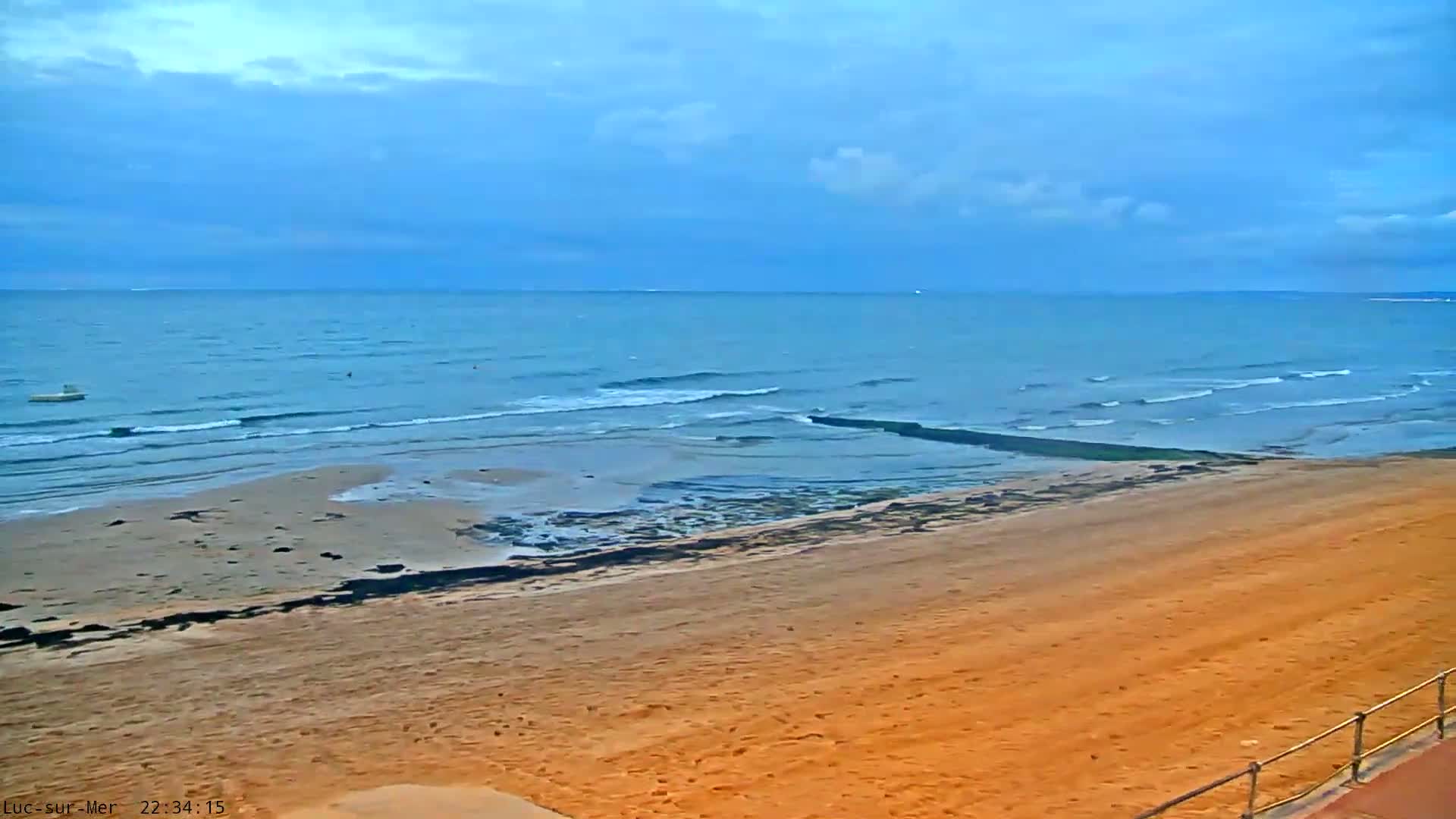 Plage de Luc-sur-Mer Beach Live Cam - Caen, Calvados, Normandie, France