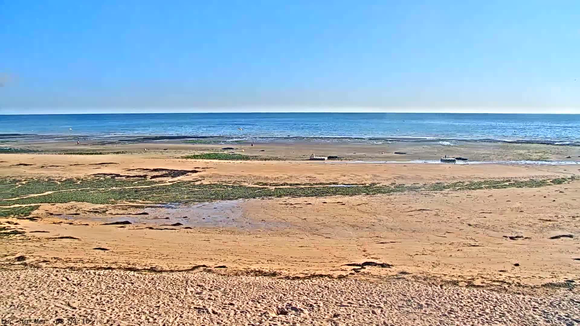 Plage de Luc-sur-Mer Beach Live Cam - Caen, Calvados, Normandie, France