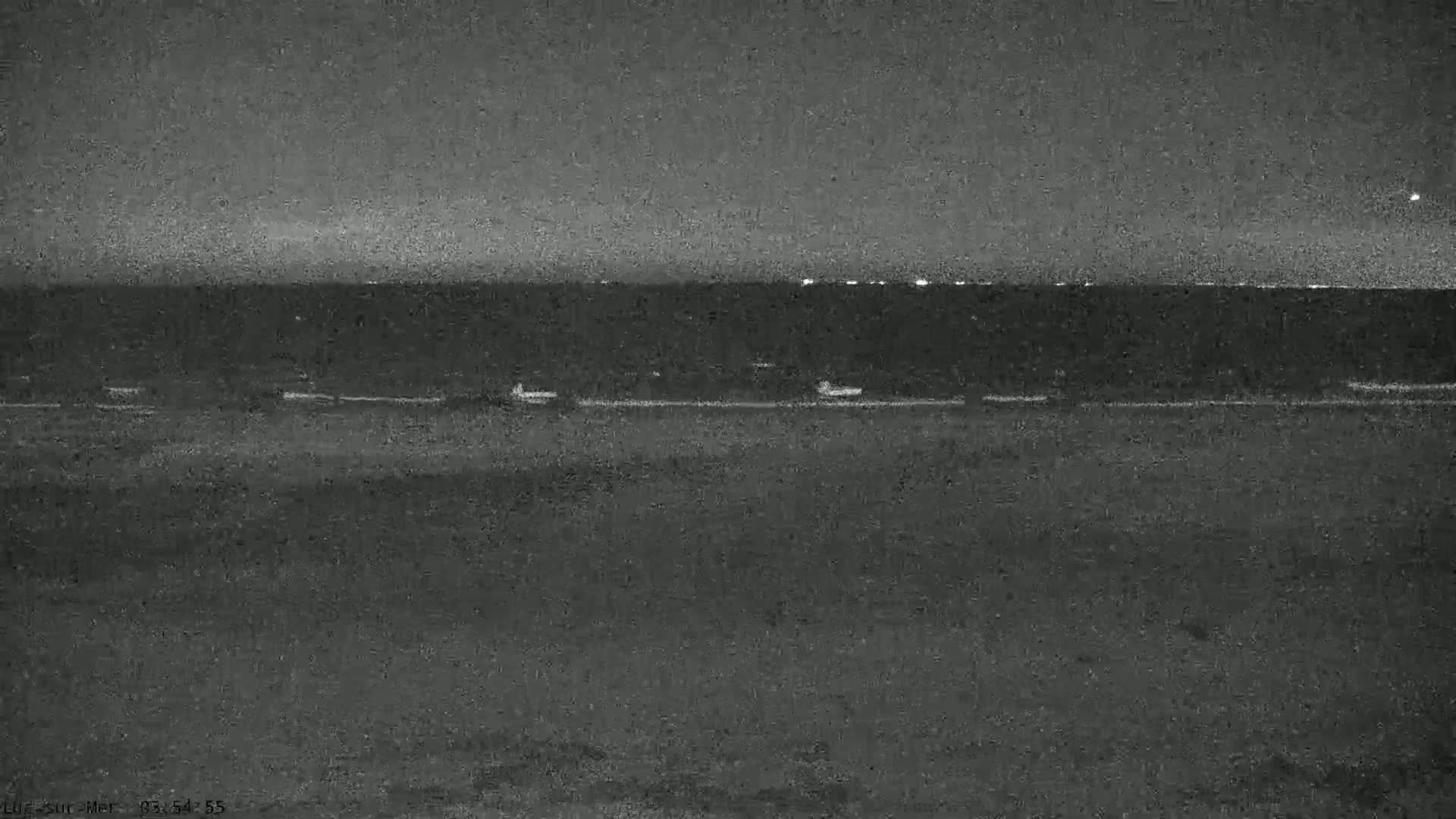 Plage de Luc-sur-Mer Beach Live Cam - Caen, Calvados, Normandie, France