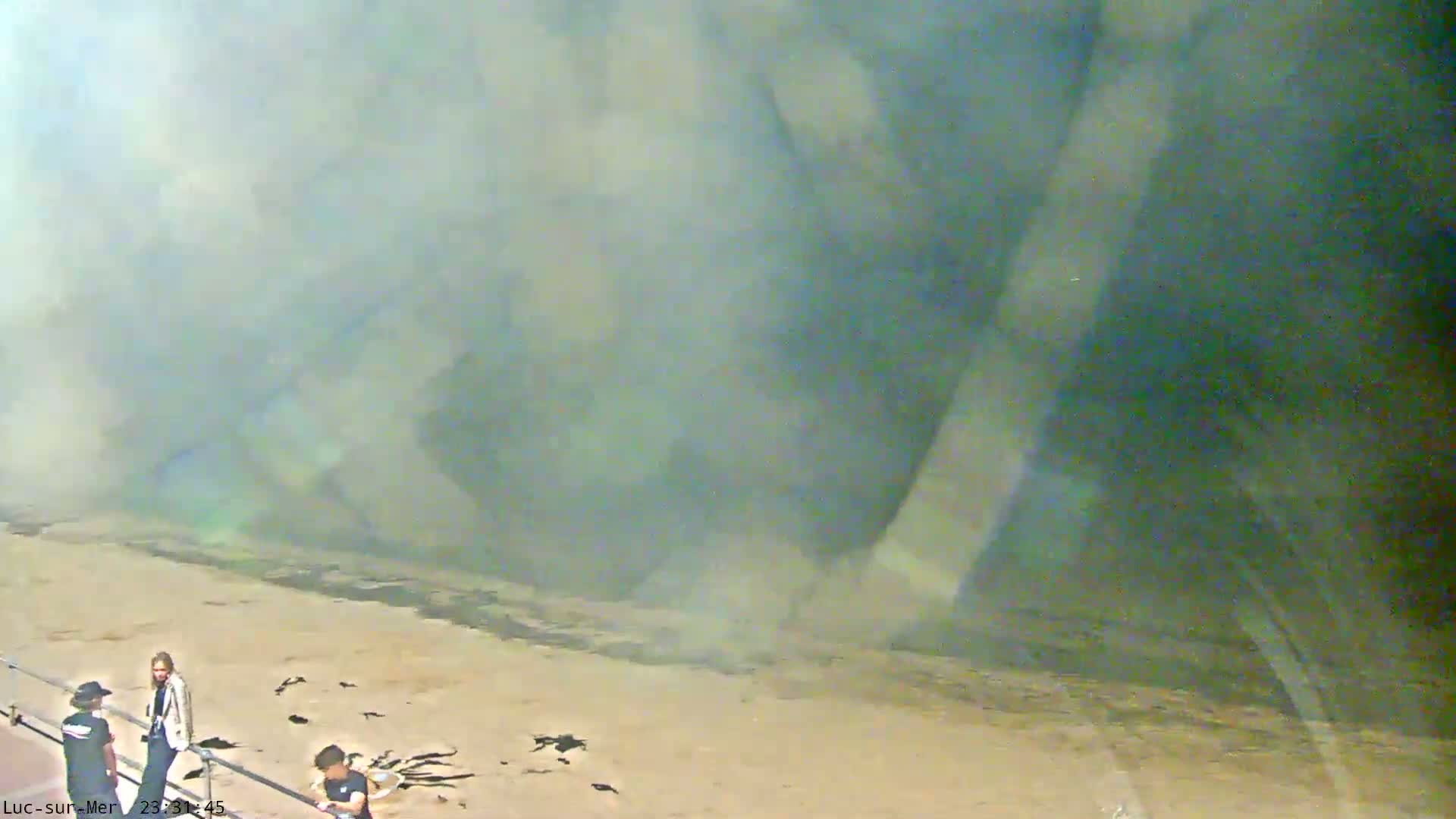 Plage de Luc-sur-Mer Beach Live Cam - Caen, Calvados, Normandie, France