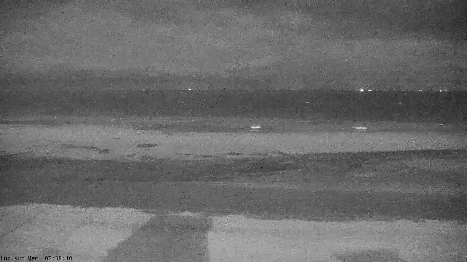 Plage de Luc-sur-Mer Beach Live Cam - Caen, Calvados, Normandie, France