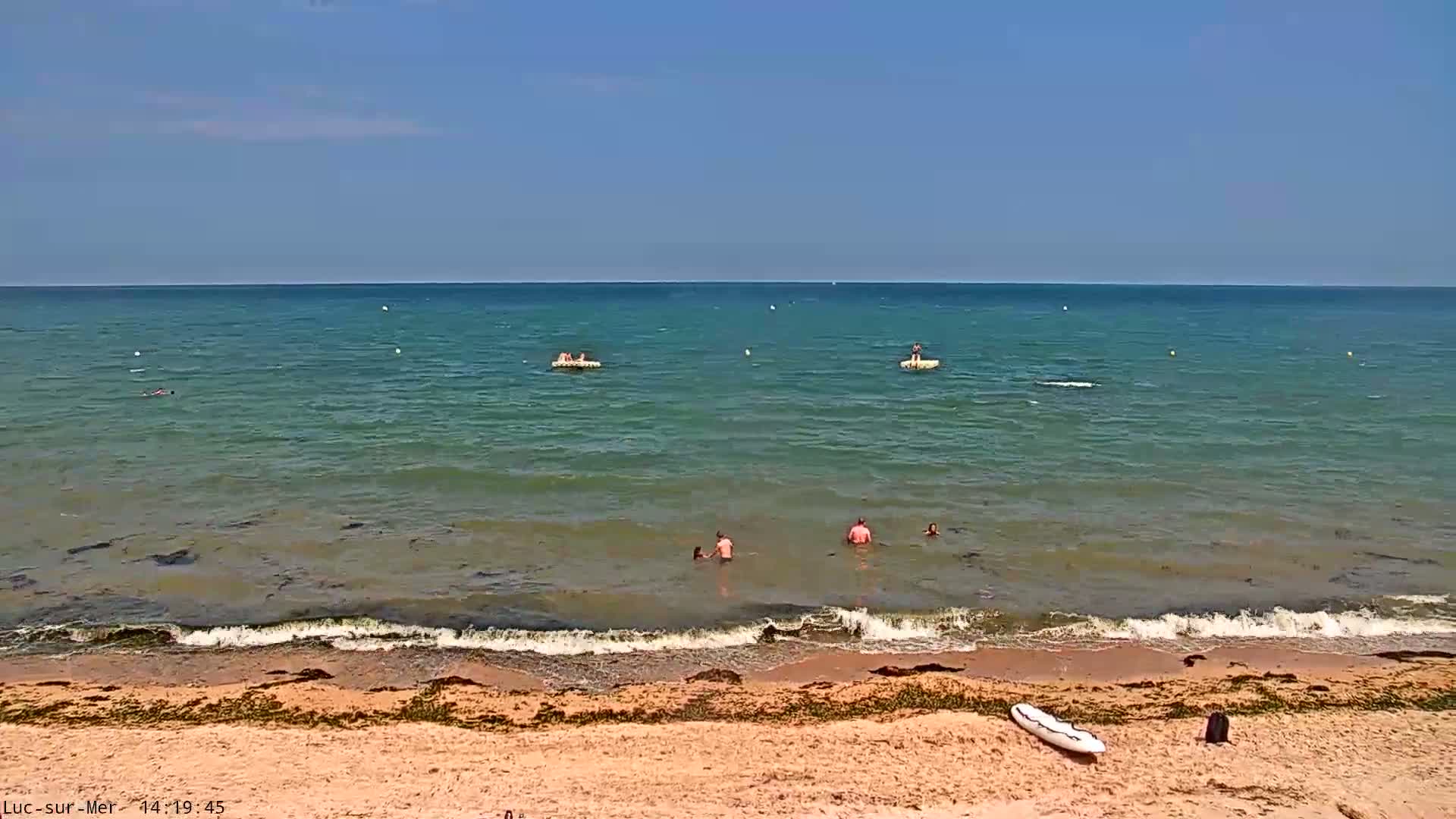 Plage de Luc-sur-Mer Beach Live Cam - Caen, Calvados, Normandie, France