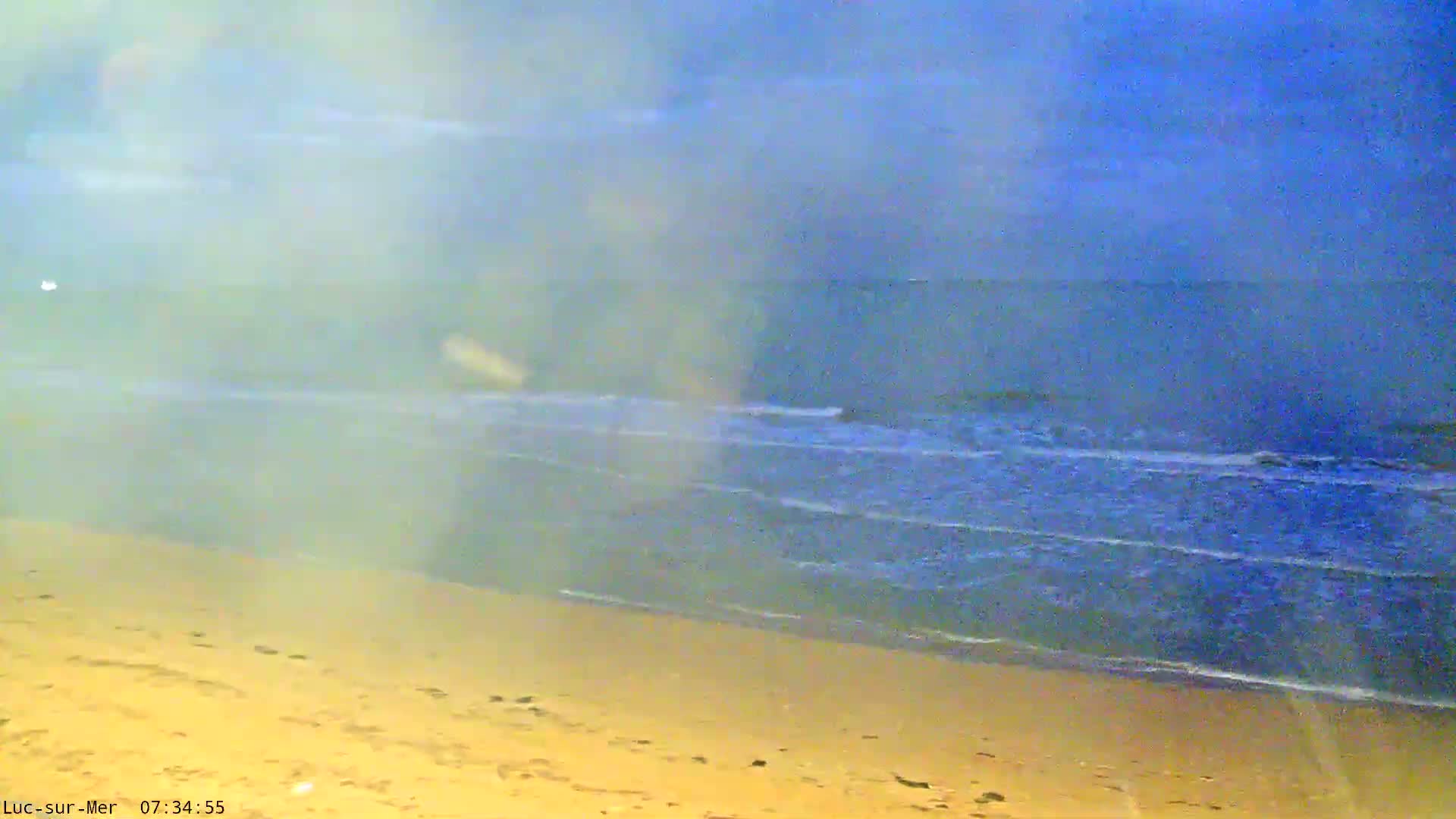 Plage de Luc-sur-Mer Beach Live Cam - Caen, Calvados, Normandie, France