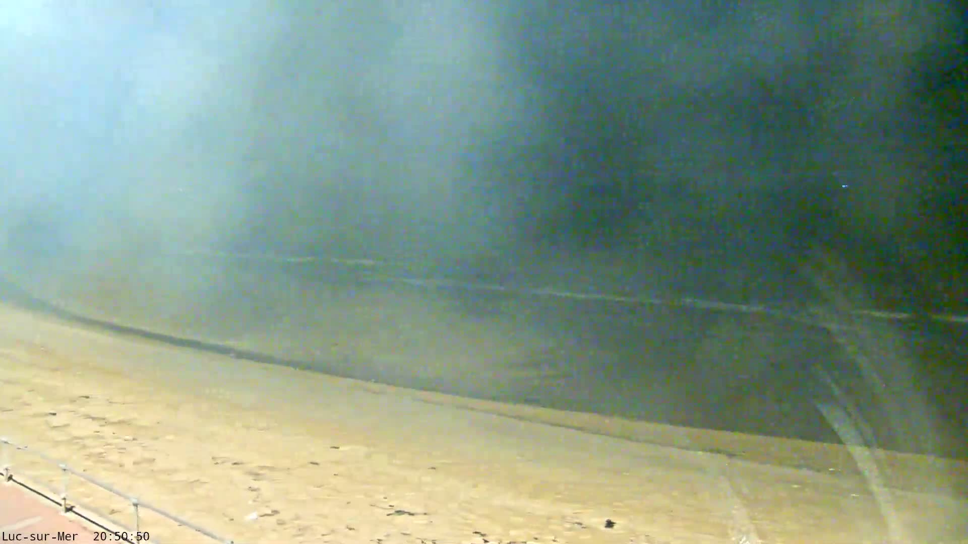 Plage de Luc-sur-Mer Beach Live Cam - Caen, Calvados, Normandie, France