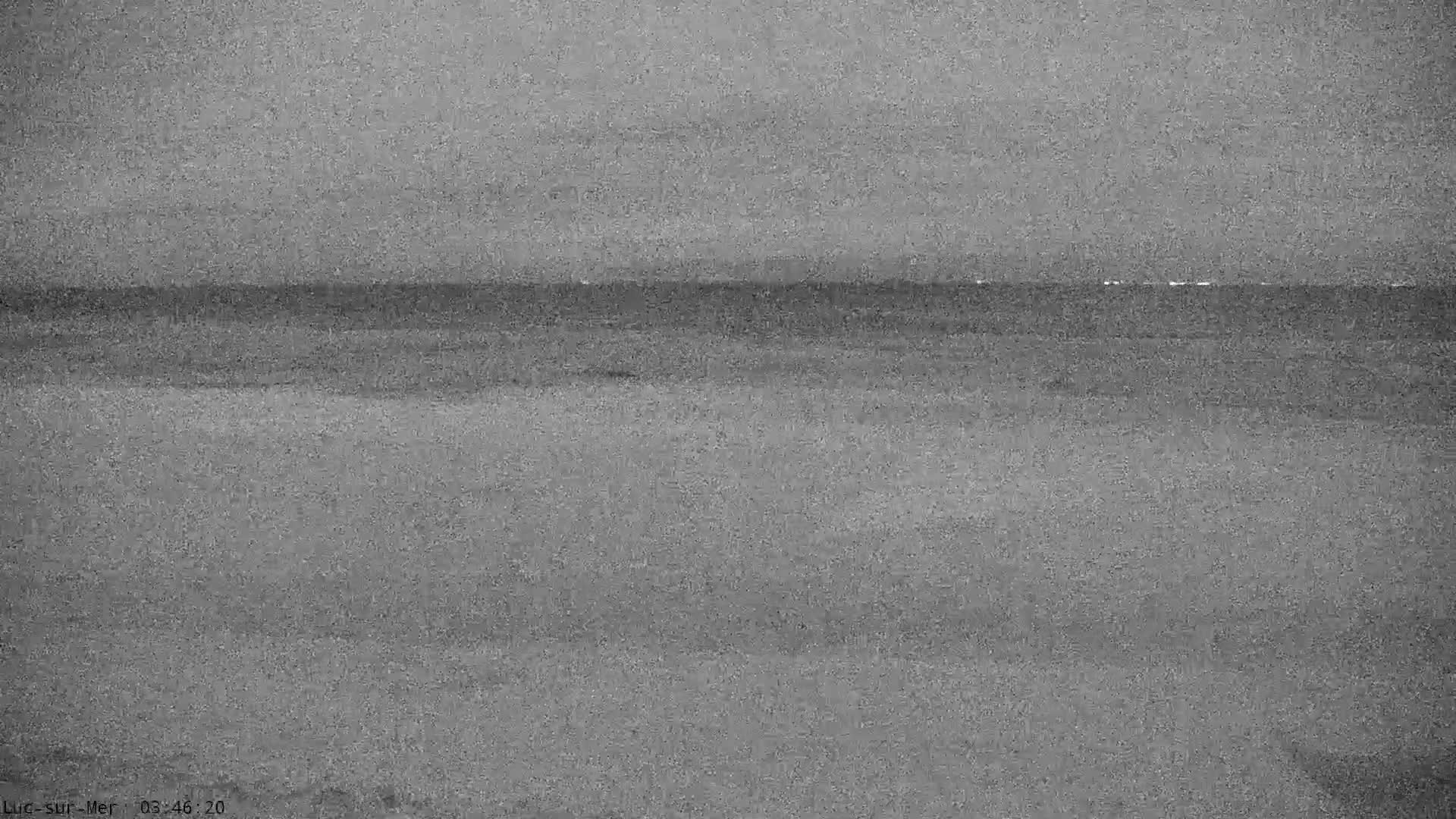 Plage de Luc-sur-Mer Beach Live Cam - Caen, Calvados, Normandie, France