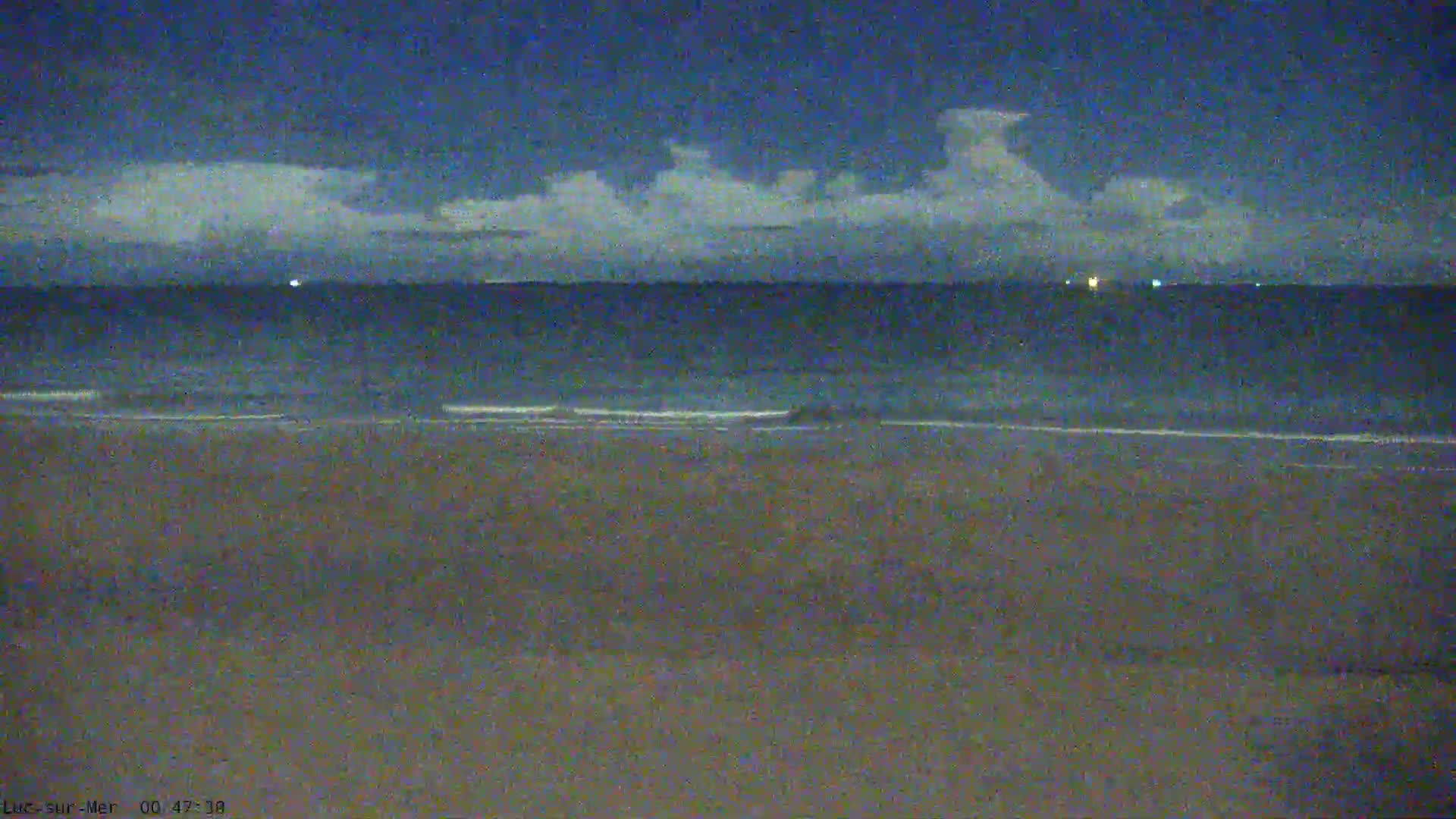Plage de Luc-sur-Mer Beach Live Cam - Caen, Calvados, Normandie, France
