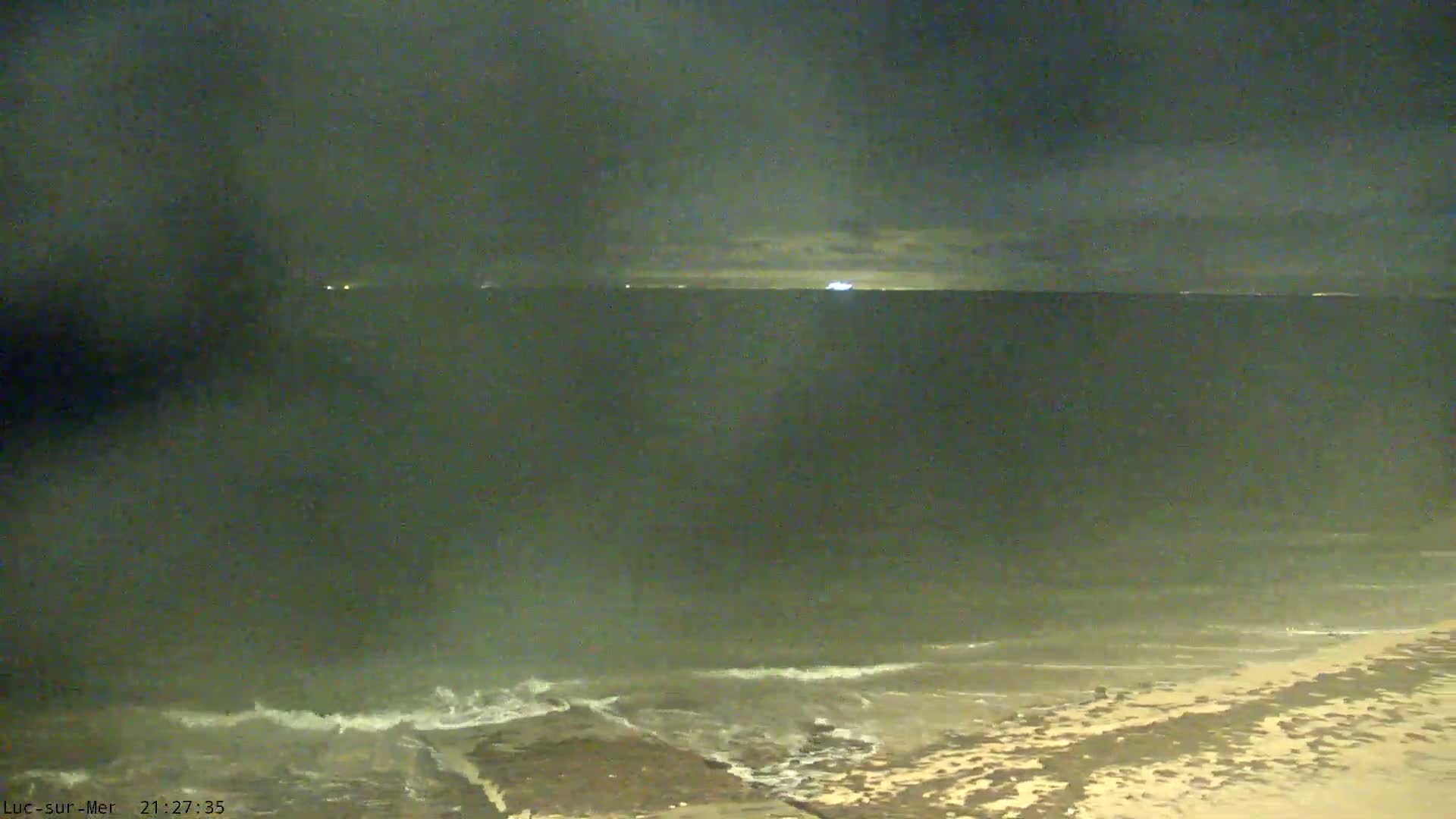 Plage de Luc-sur-Mer Beach Live Cam - Caen, Calvados, Normandie, France